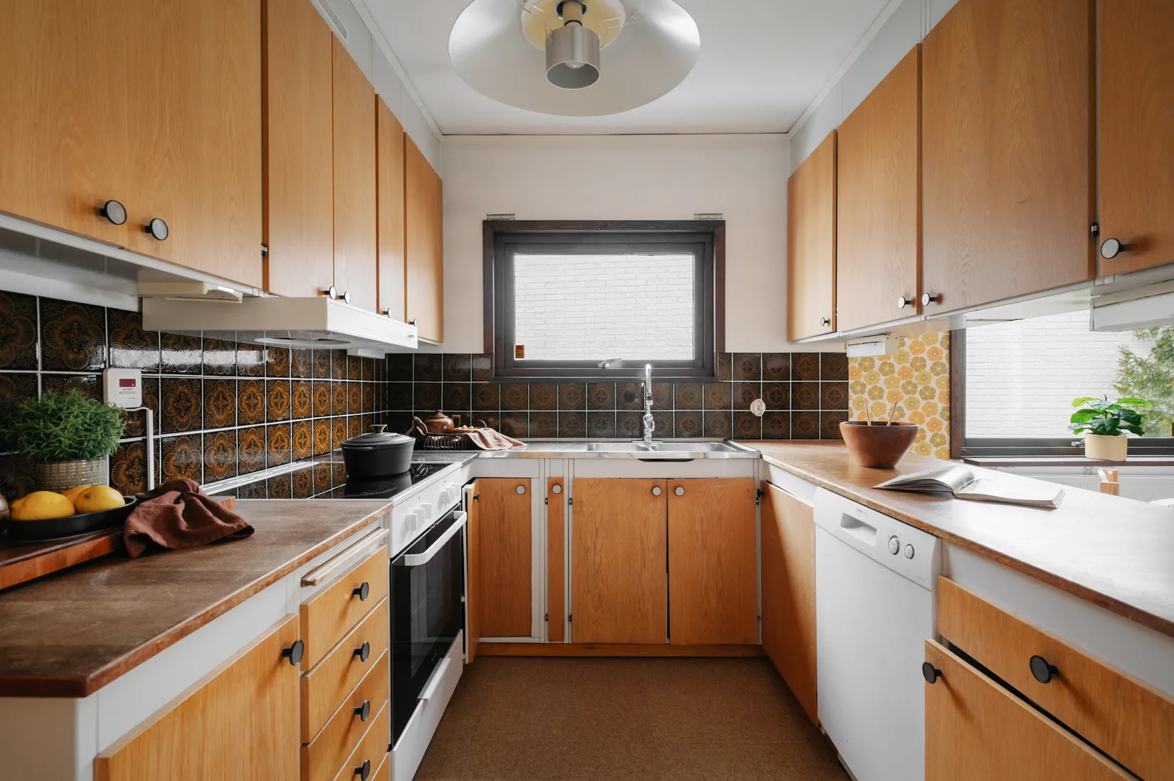 Villa, Strandvägen 28, Strandvägenområdet, Upplands-Bro