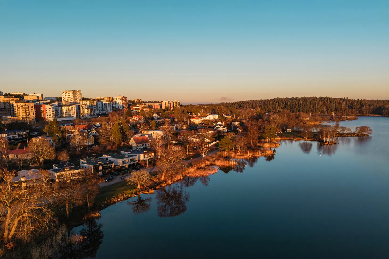 Villa, Strandvägen 28, Strandvägenområdet, Upplands-Bro