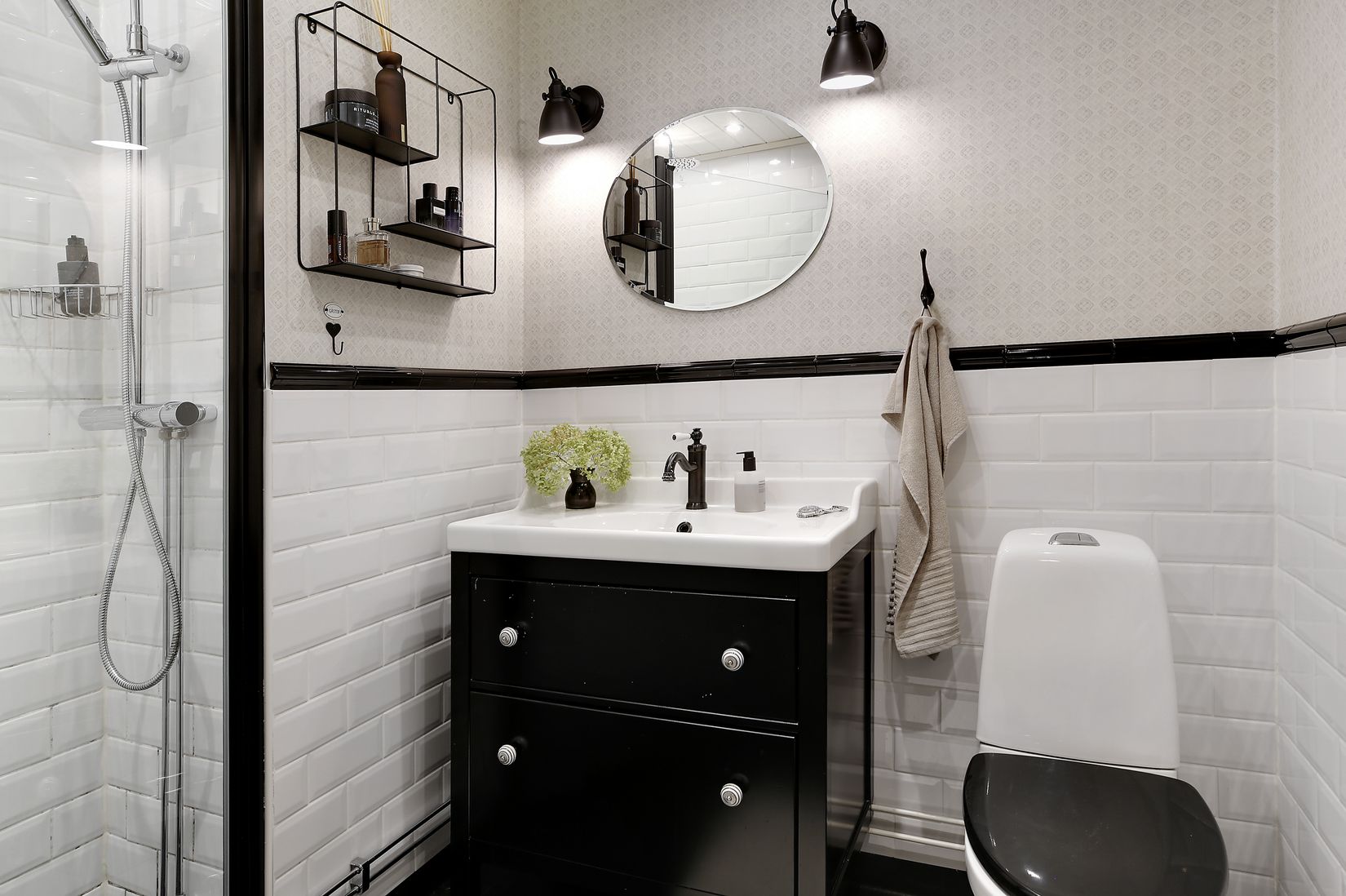 Villa, Säbyholmsvägen 9, Rosersberg, Sigtuna