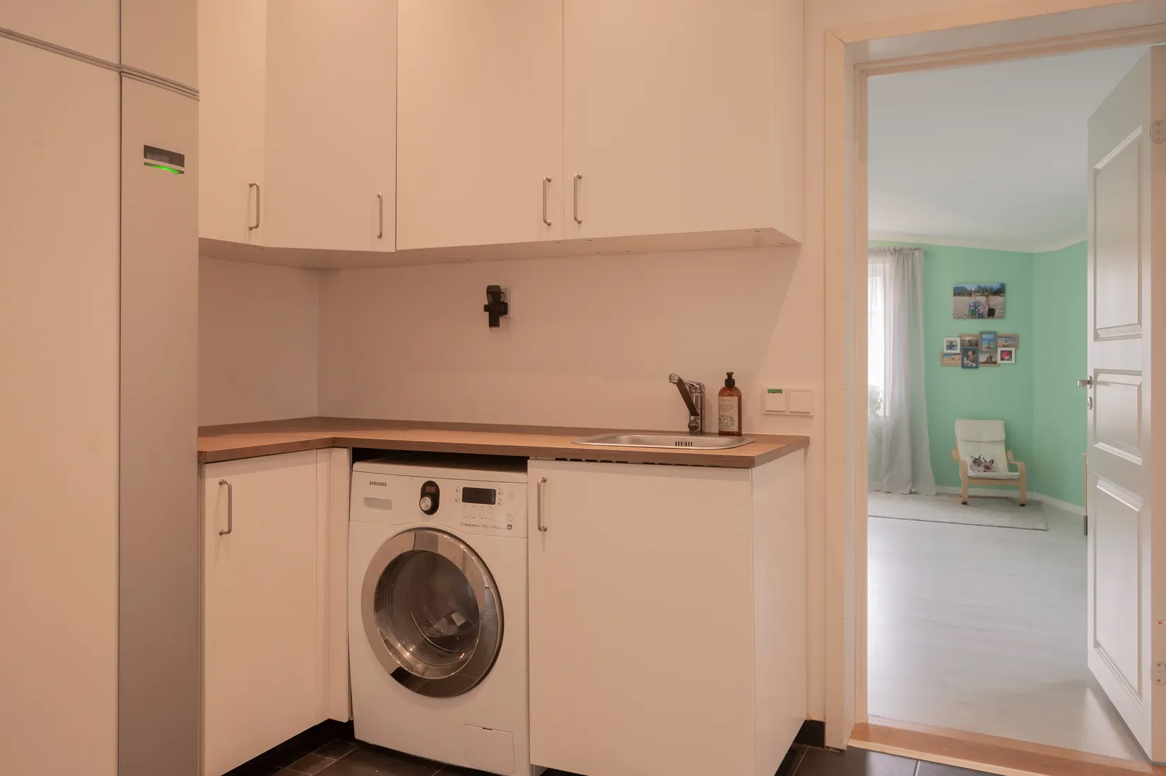 Villa, Fyrgränd 6D, Högmora, Huddinge