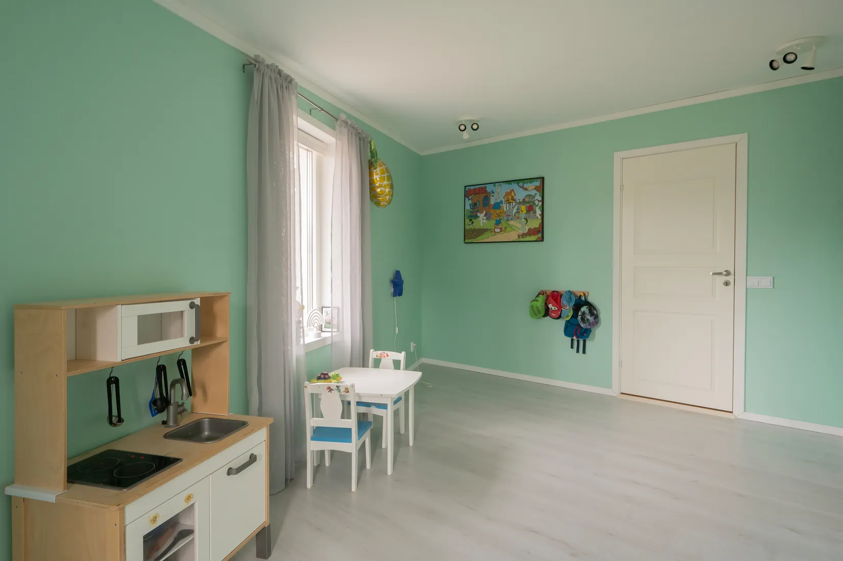 Villa, Fyrgränd 6D, Högmora, Huddinge