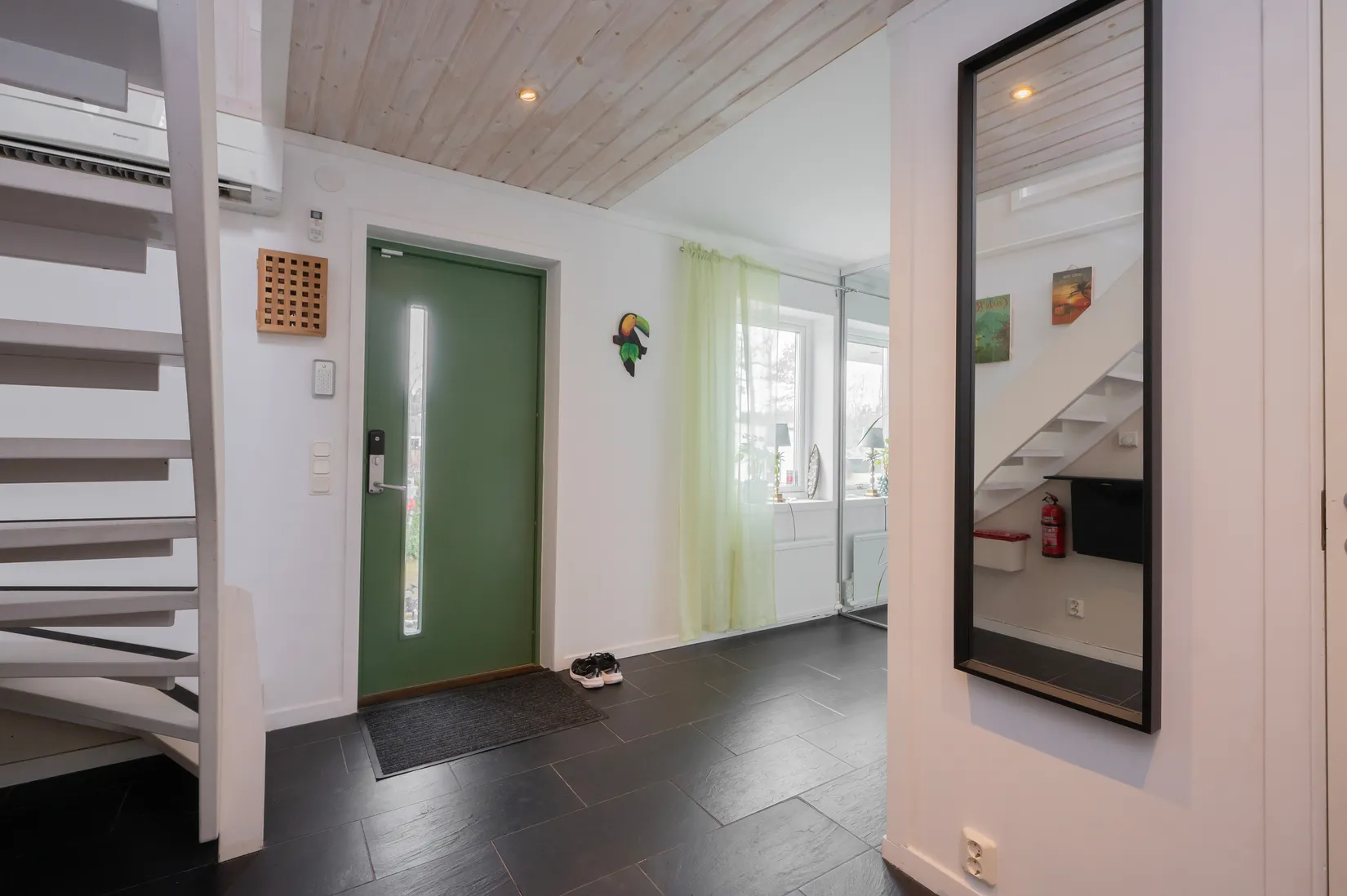 Villa, Fyrgränd 6D, Högmora, Huddinge