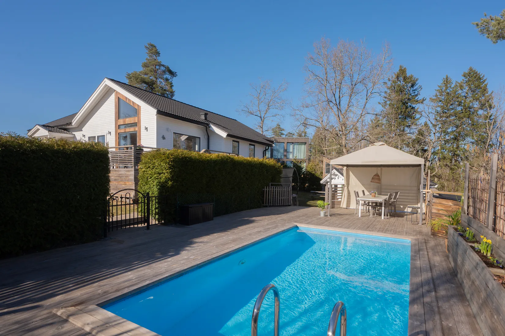 Villa, Fyrgränd 6D, Högmora, Huddinge