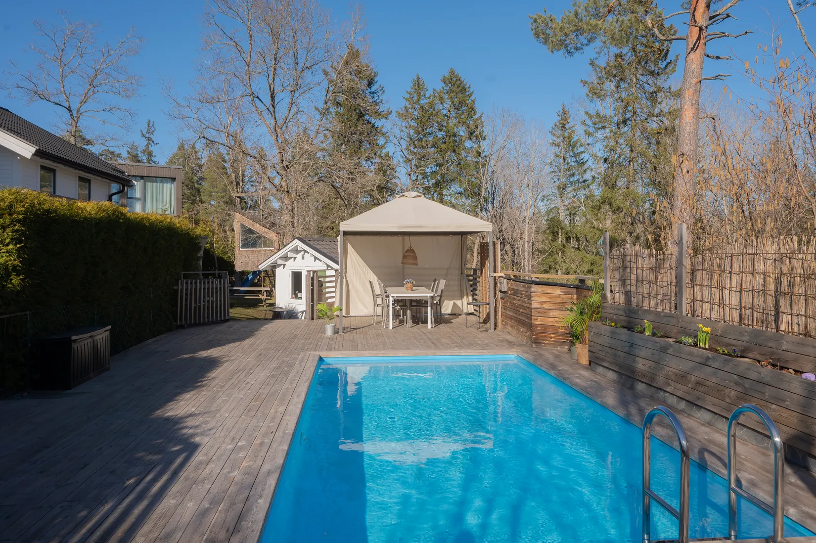 Villa, Fyrgränd 6D, Högmora, Huddinge