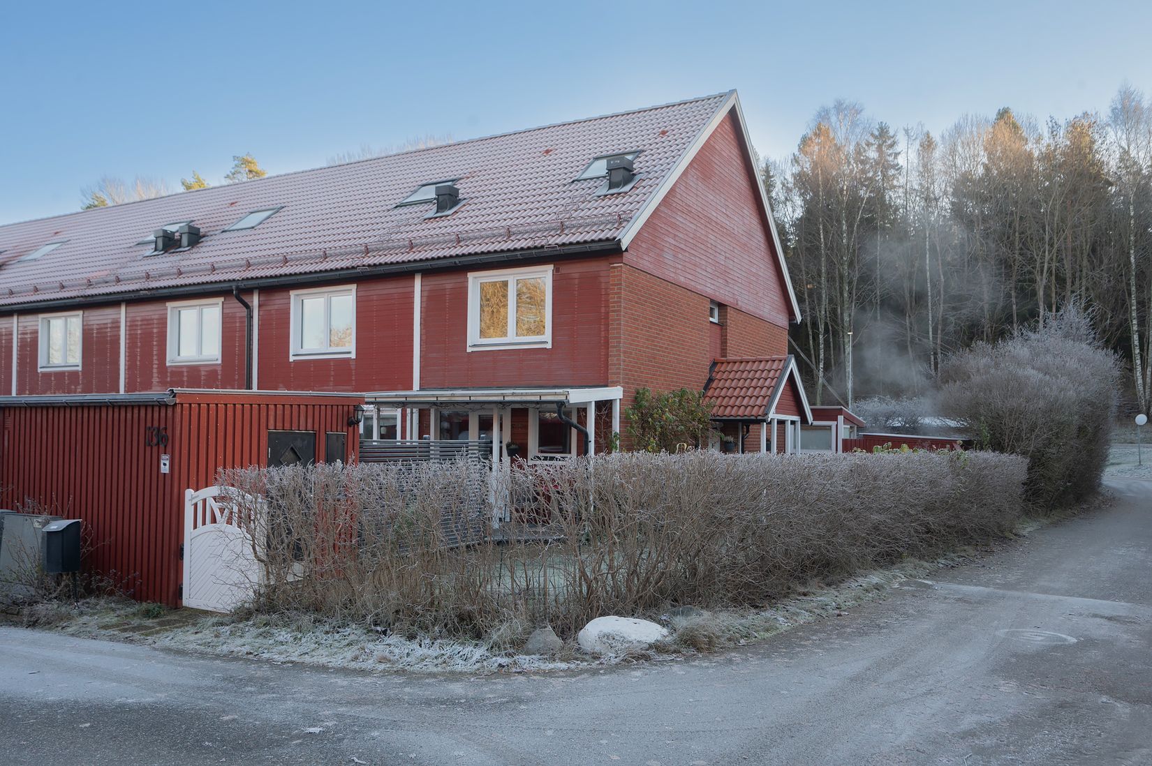 Radhus, Önnemovägen 136, Tullinge Parkhem, Botkyrka