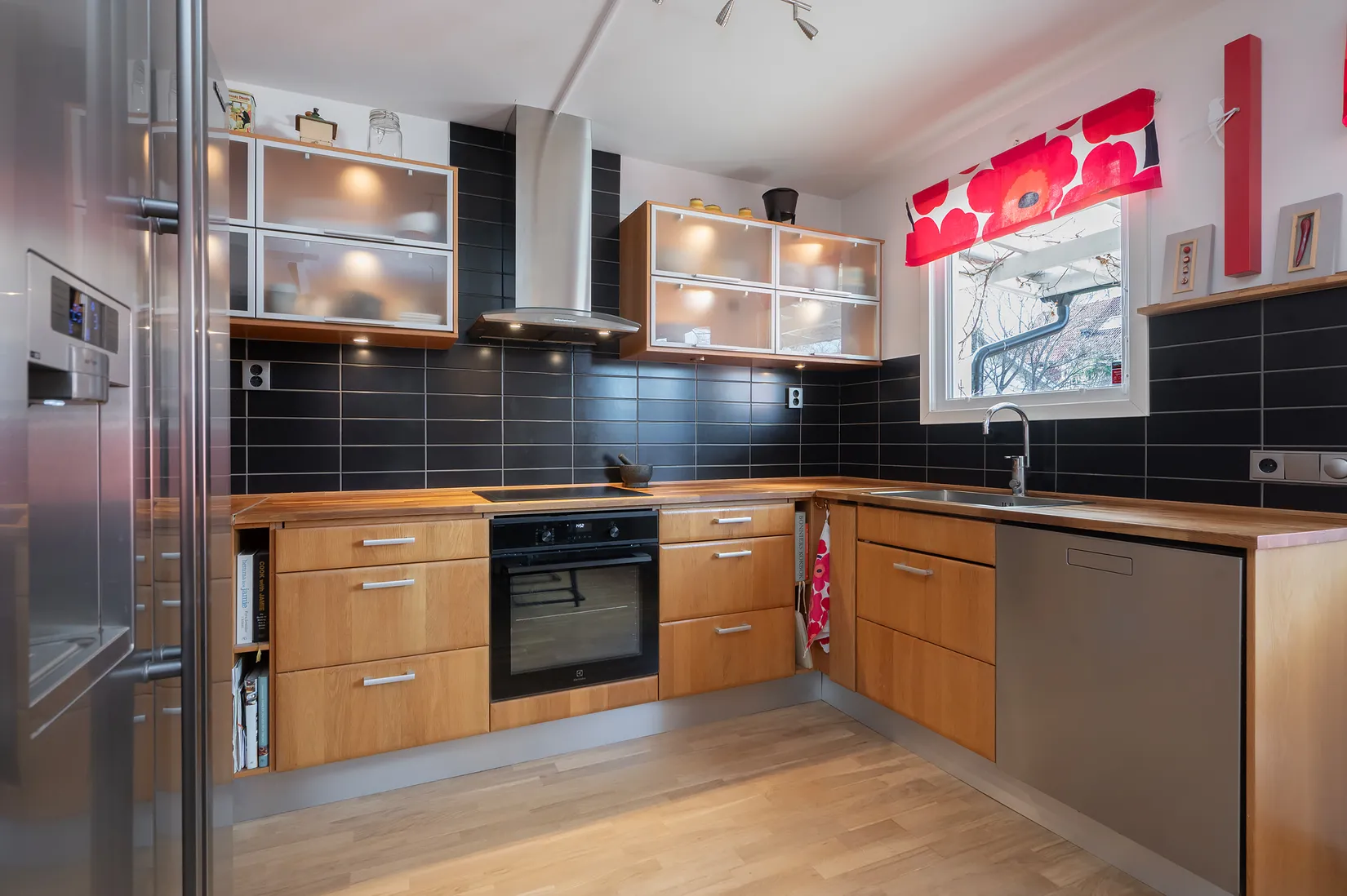 Radhus, Önnemovägen 136, Tullinge Parkhem, Botkyrka