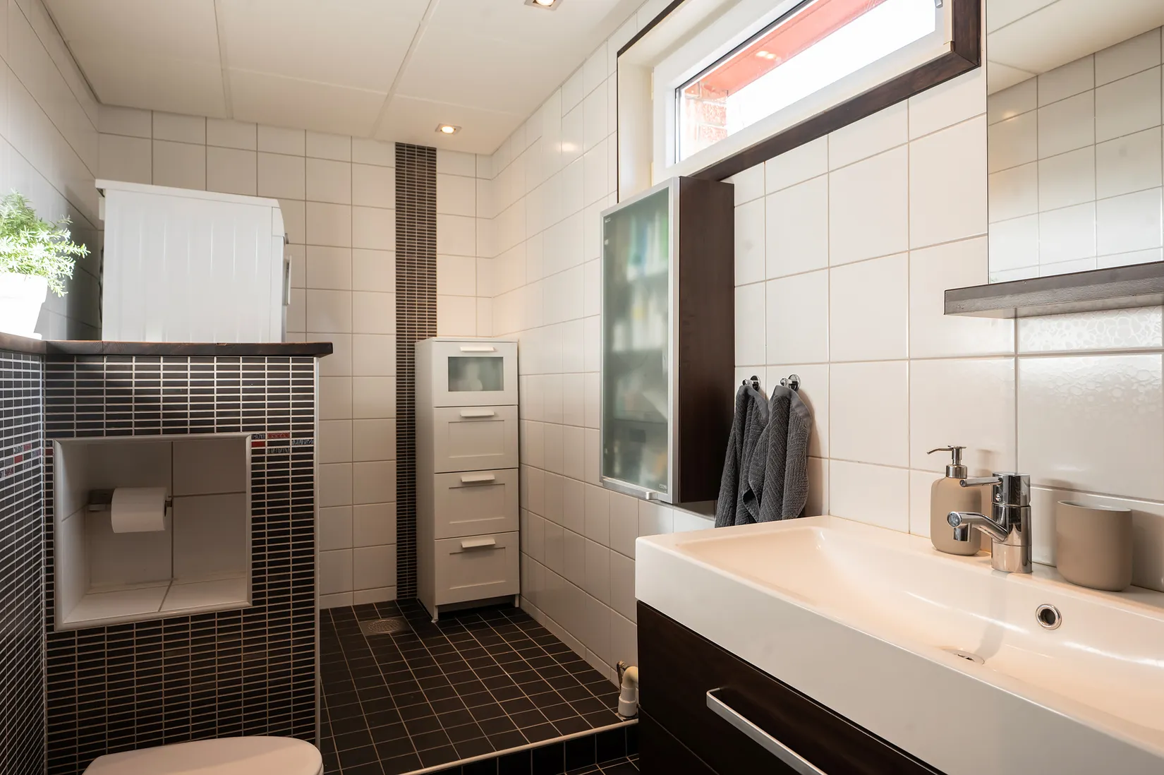 Radhus, Önnemovägen 136, Tullinge Parkhem, Botkyrka