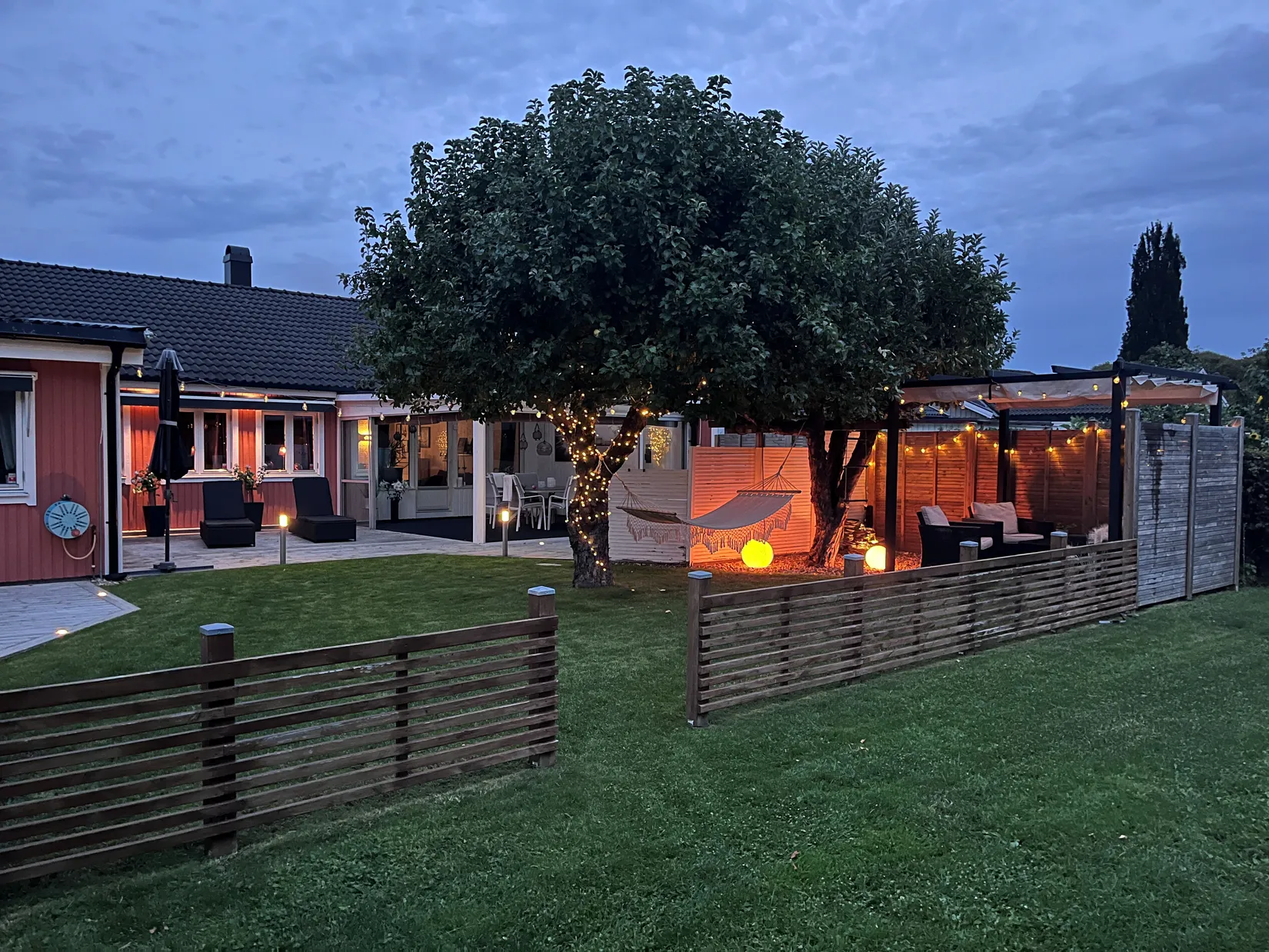 Villa, Radhus, Slåtterblomsgatan 15, Munksundet, Enköping