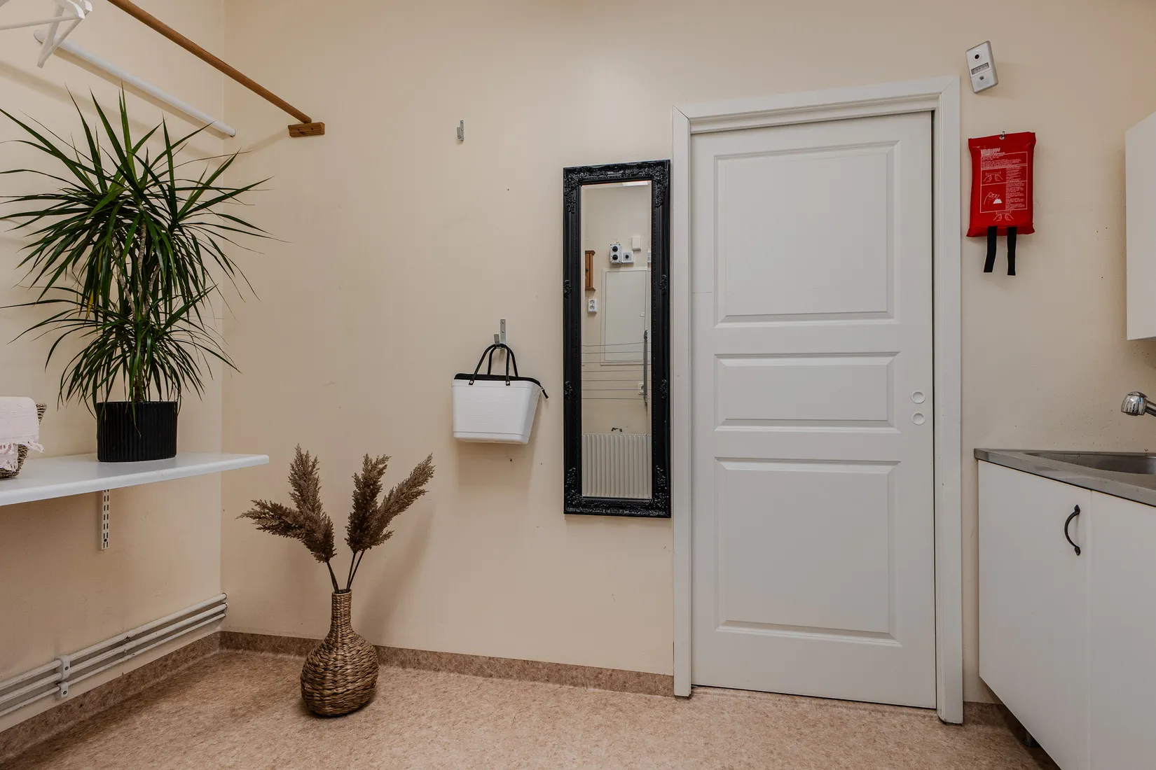 Villa, Radhus, Slåtterblomsgatan 15, Munksundet, Enköping