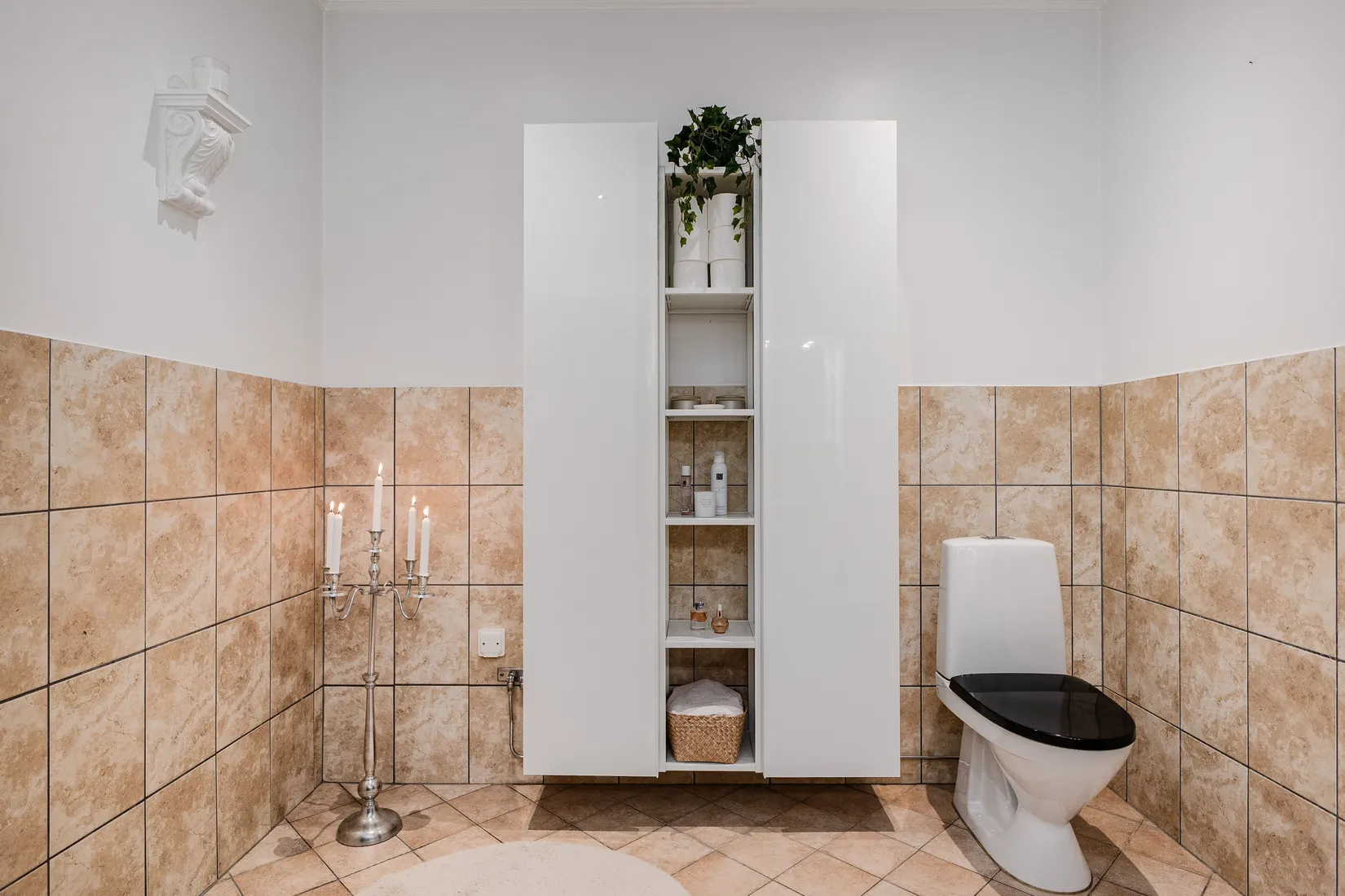 Villa, Radhus, Slåtterblomsgatan 15, Munksundet, Enköping