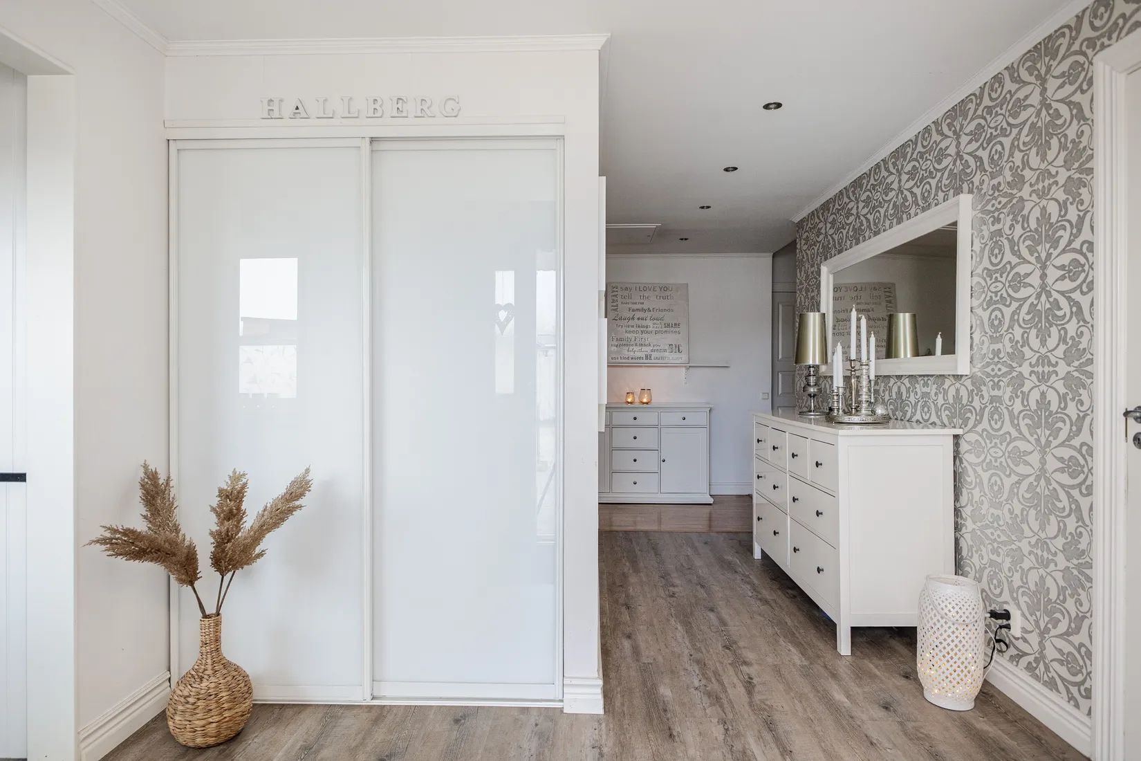 Villa, Radhus, Slåtterblomsgatan 15, Munksundet, Enköping