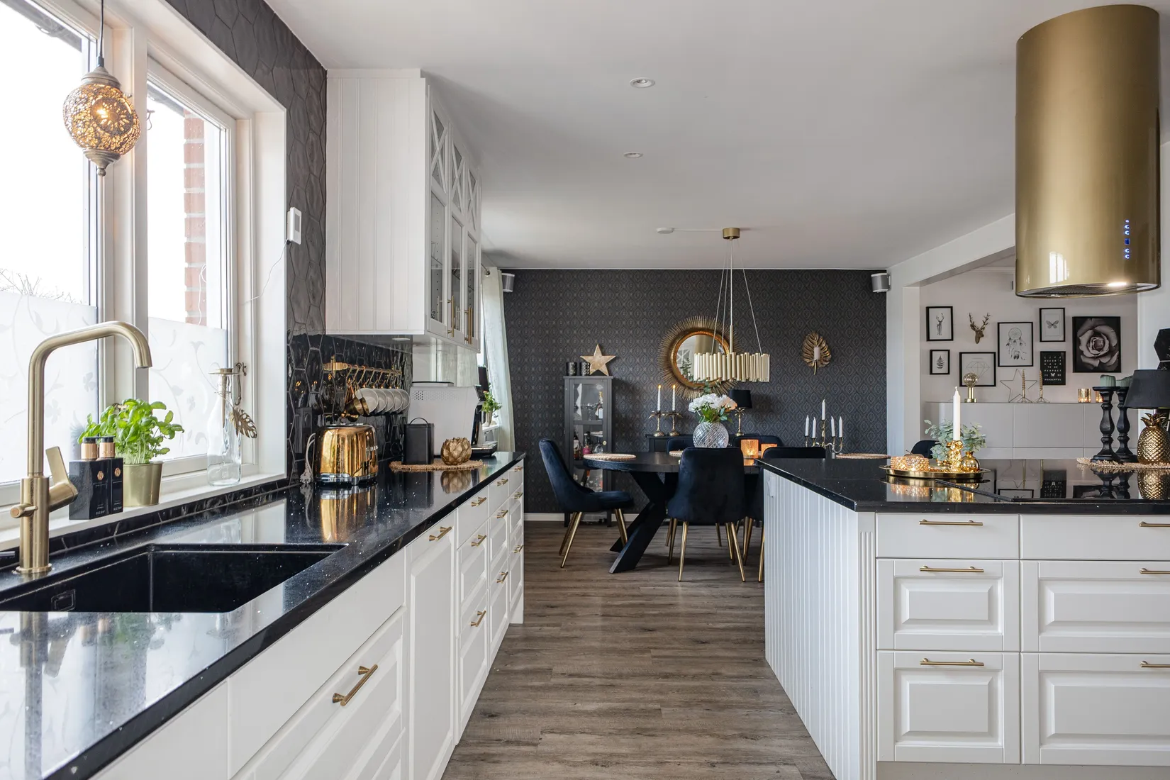 Villa, Radhus, Slåtterblomsgatan 15, Munksundet, Enköping