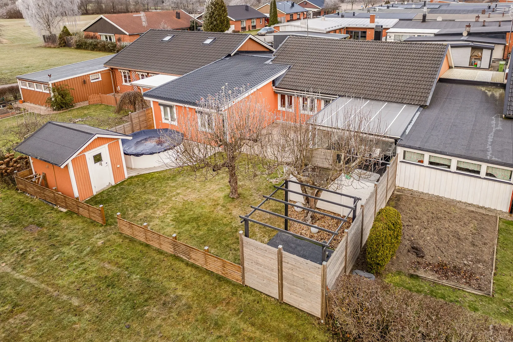 Villa, Radhus, Slåtterblomsgatan 15, Munksundet, Enköping