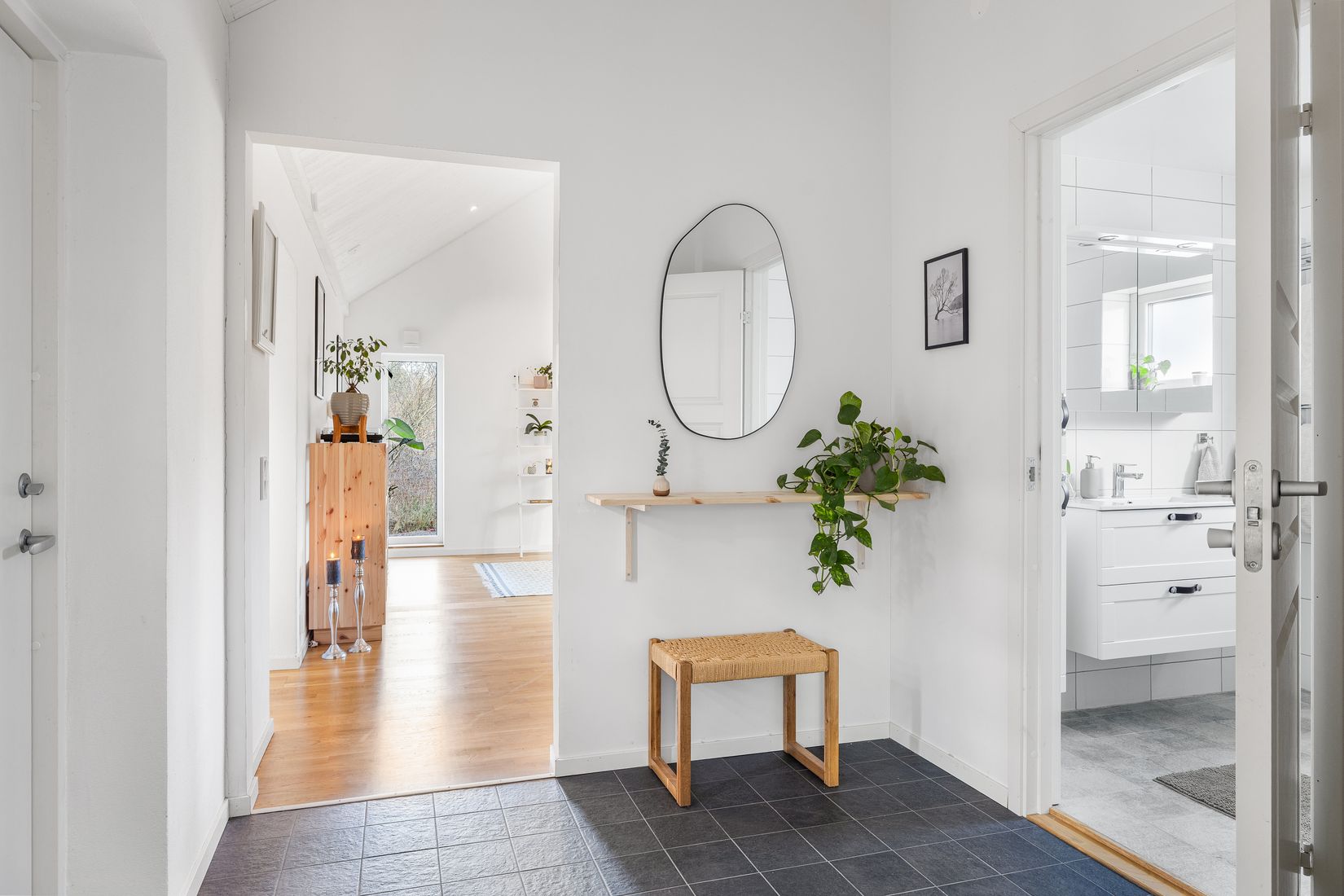 Villa, Rödde Mellanväg 2-14, Rödde, Sjöbo