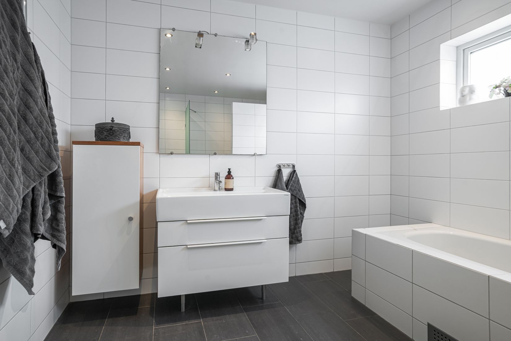 Villa, Lädergatan 4, Ängavången, Ängelholm