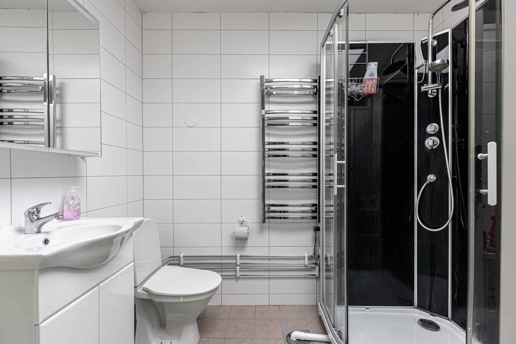 Villa, Ängsögatan 13, Nordanby, Västerås