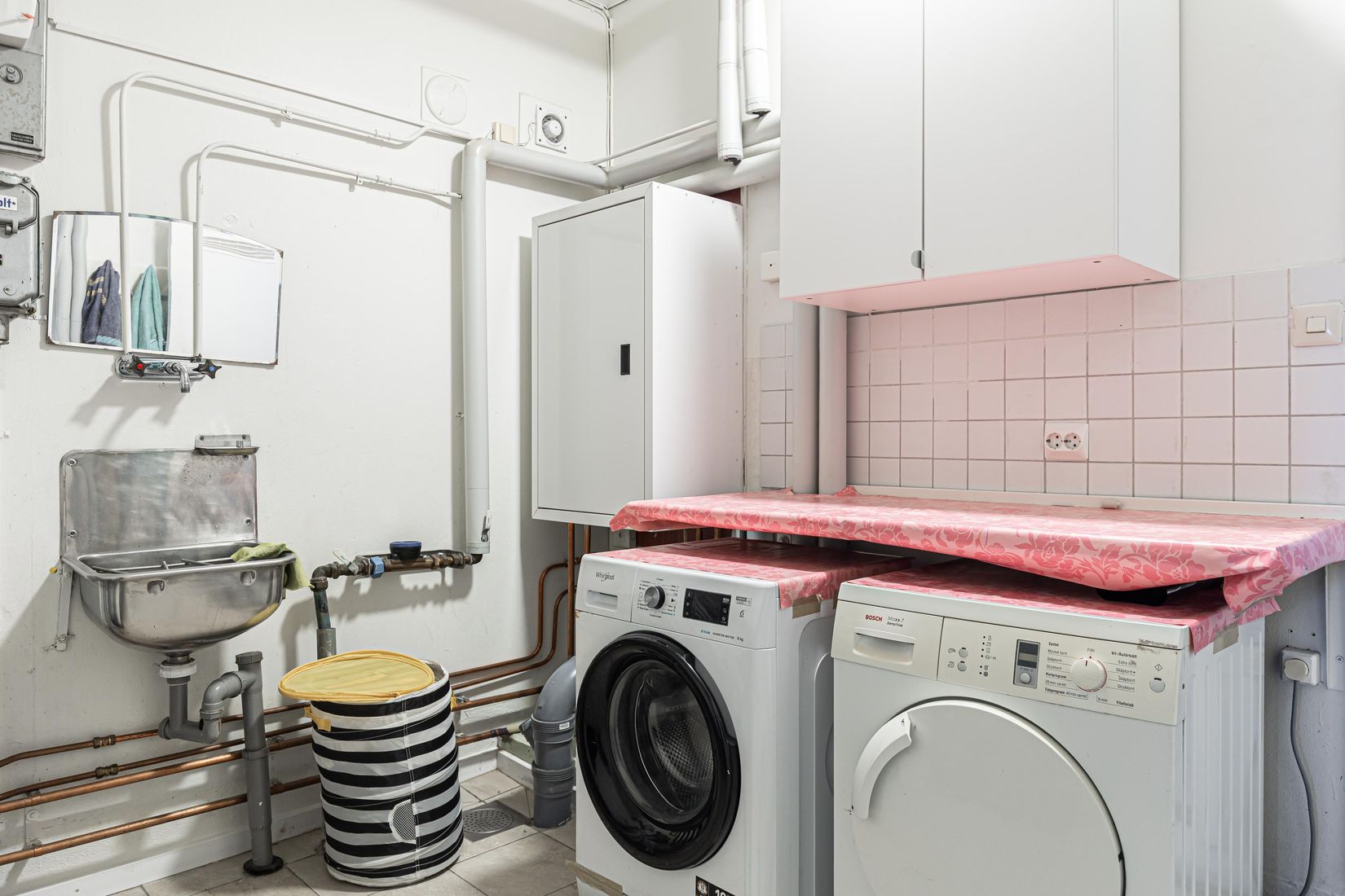 Villa, Ängsögatan 13, Nordanby, Västerås