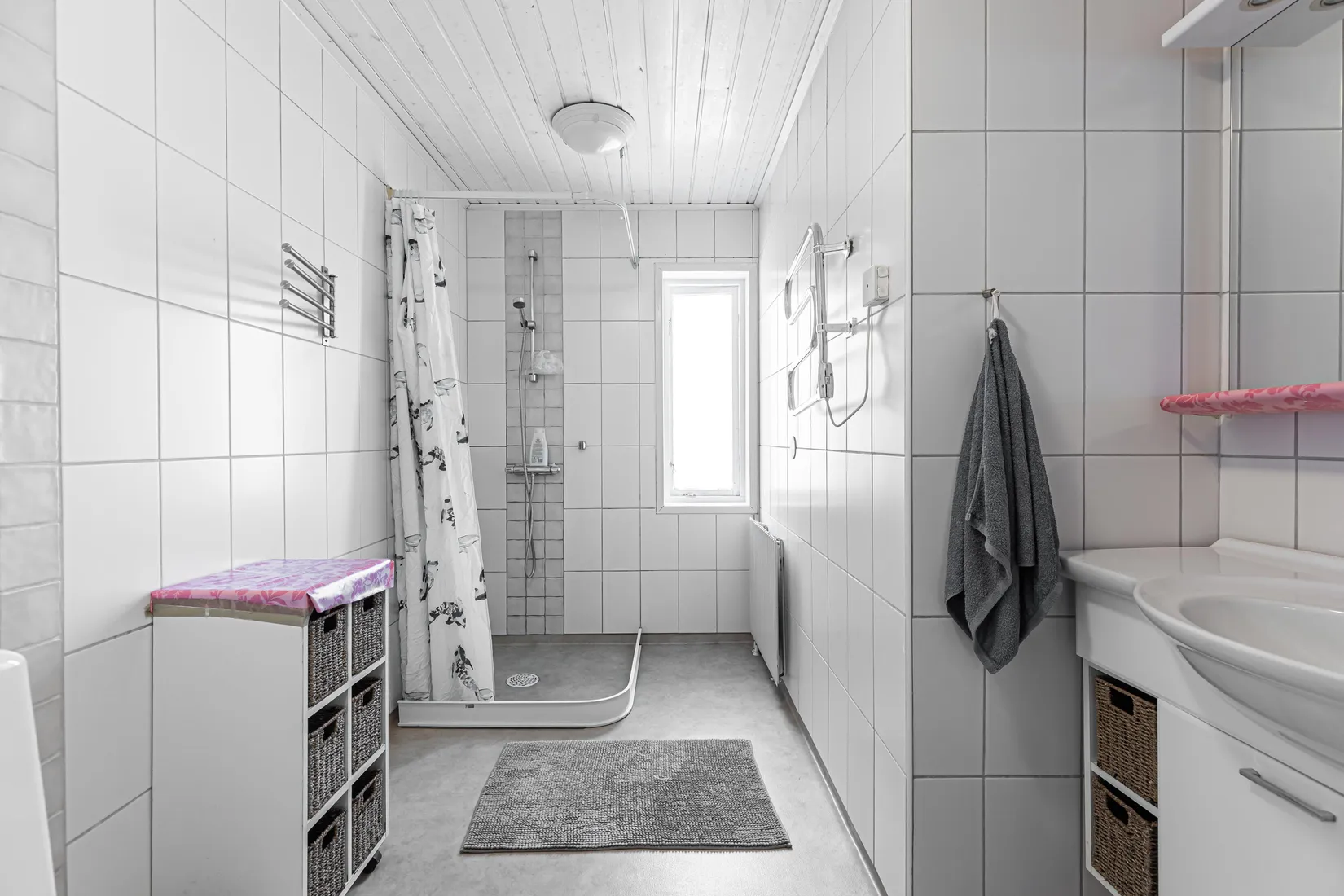 Villa, Ängsögatan 13, Nordanby, Västerås