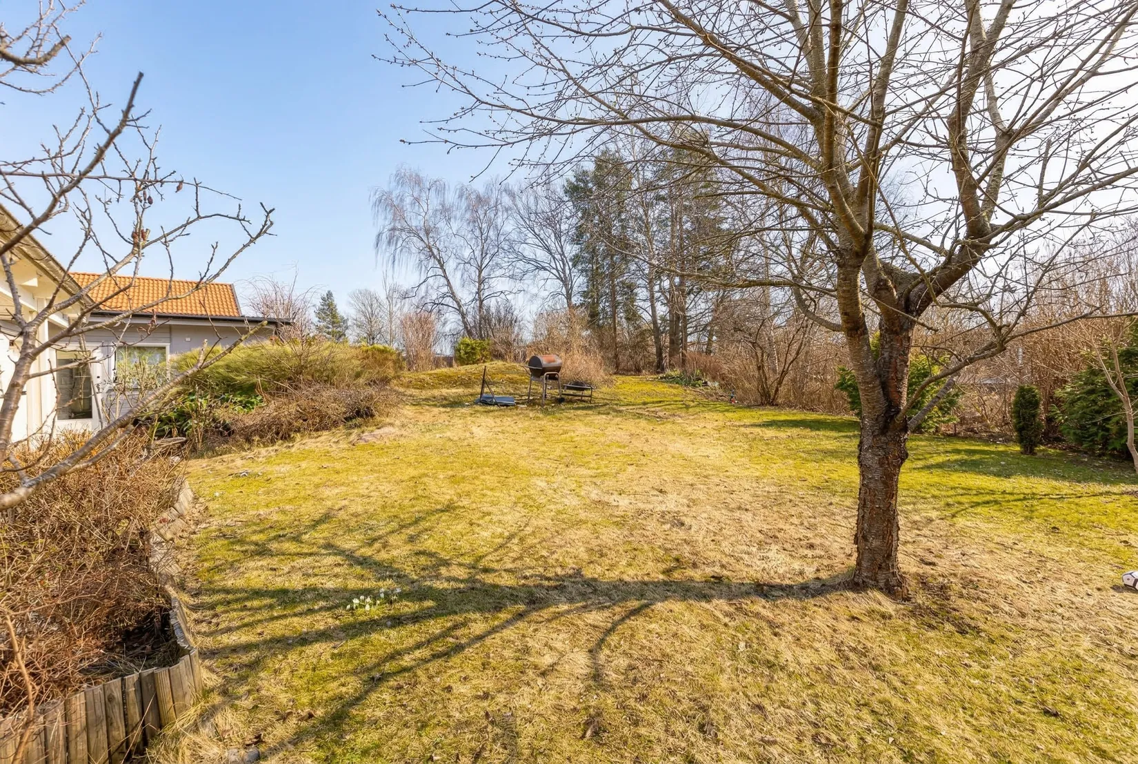 Villa, Ängsögatan 13, Nordanby, Västerås