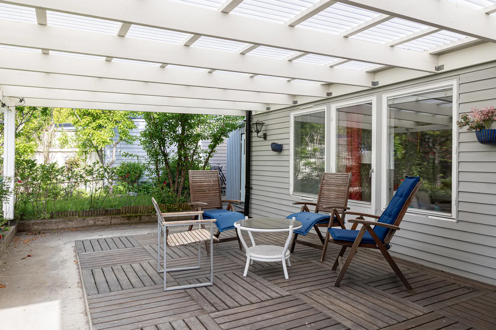 Villa, Ängsögatan 13, Nordanby, Västerås