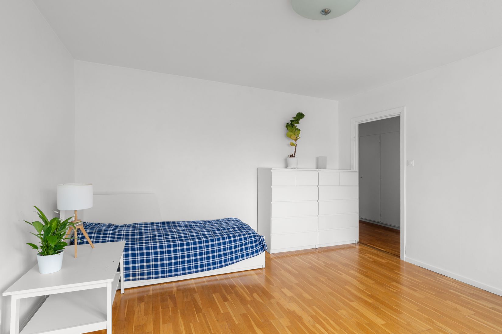 Bostadsrätt, Månstorpsvägen 12, Tullingeberg, Botkyrka