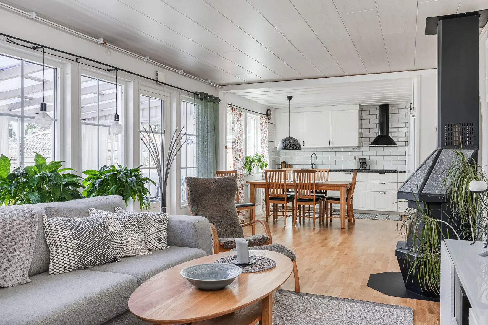 Villa, Hallonvägen 57, Odensala, Östersund