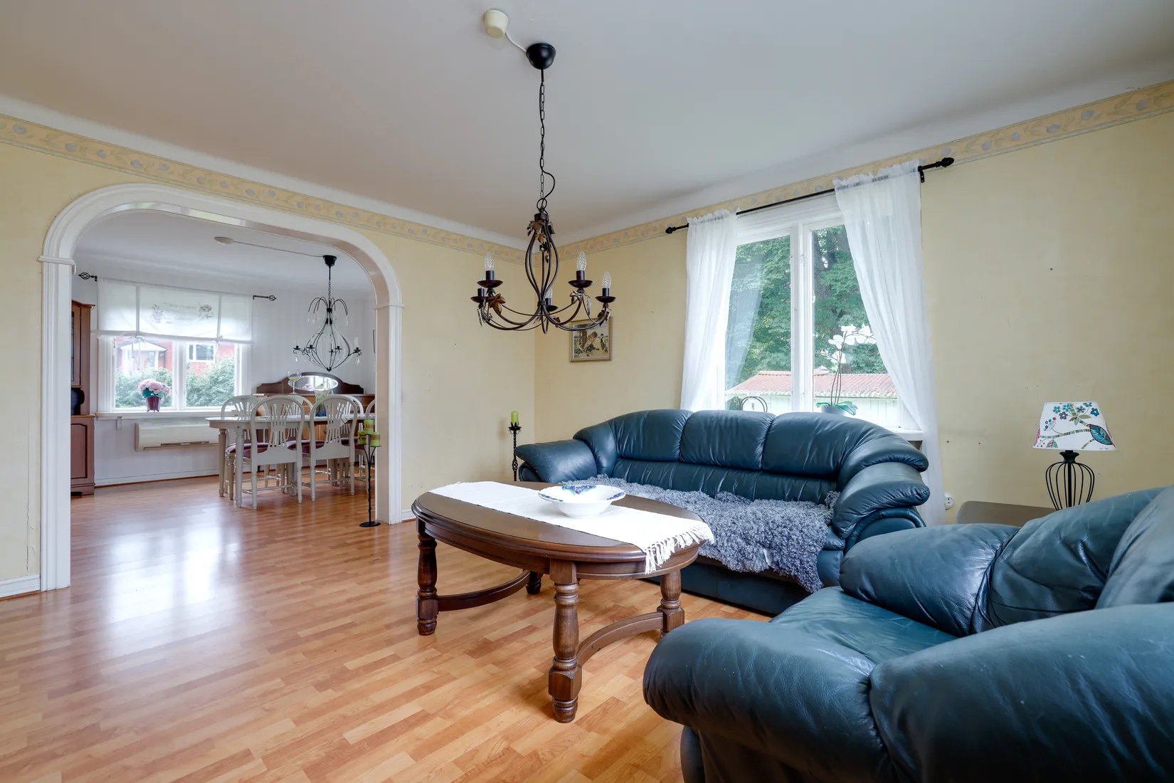 Villa, Askersvägen 13, Asker, Örebro