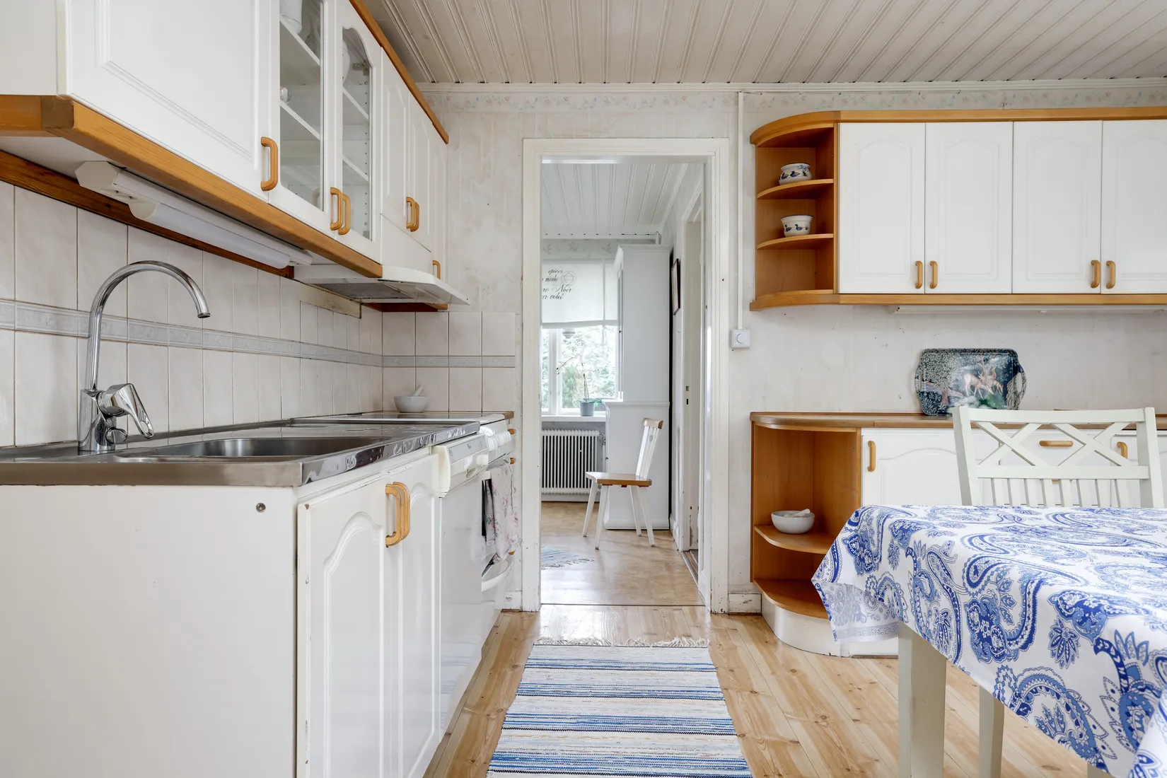 Villa, Askersvägen 13, Asker, Örebro