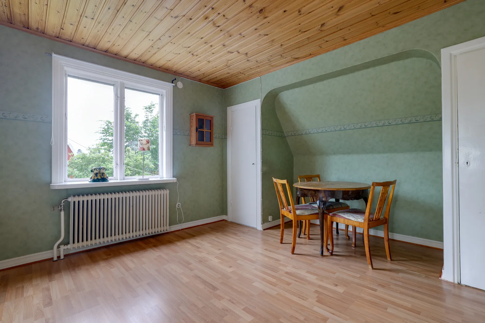 Villa, Askersvägen 13, Asker, Örebro