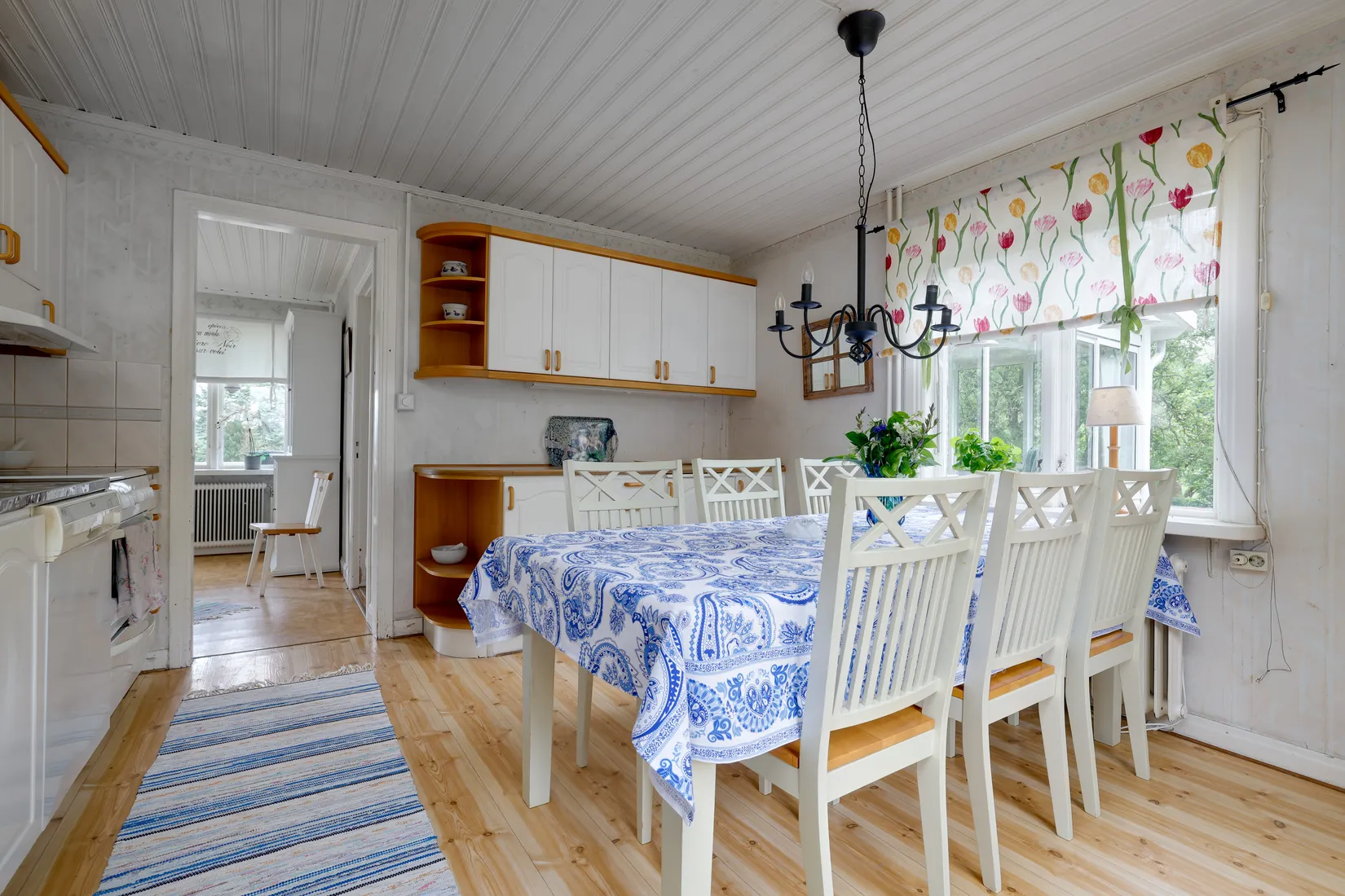 Villa, Askersvägen 13, Asker, Örebro