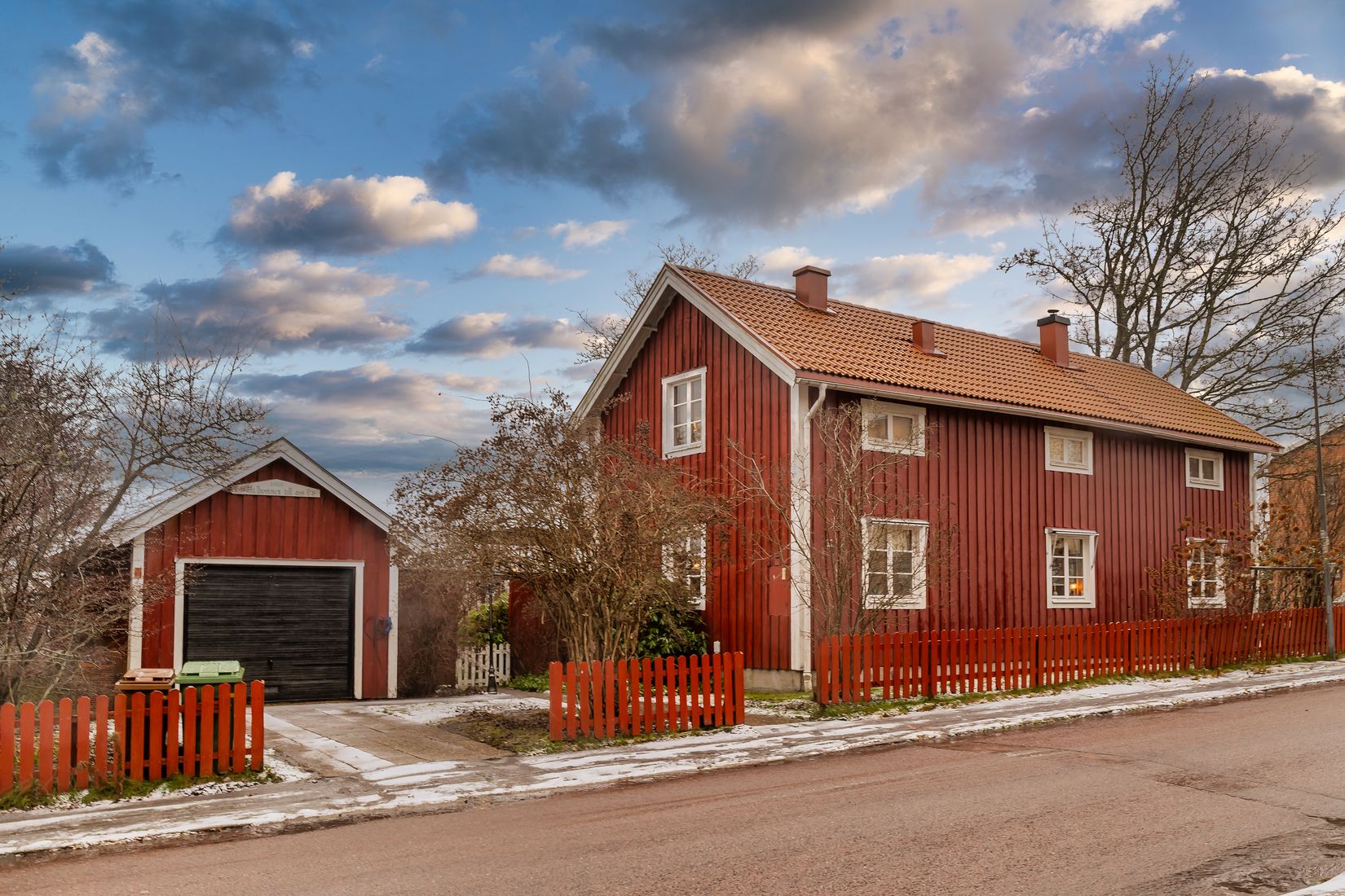 Villa, Fältvägen 11, Kristinehamn