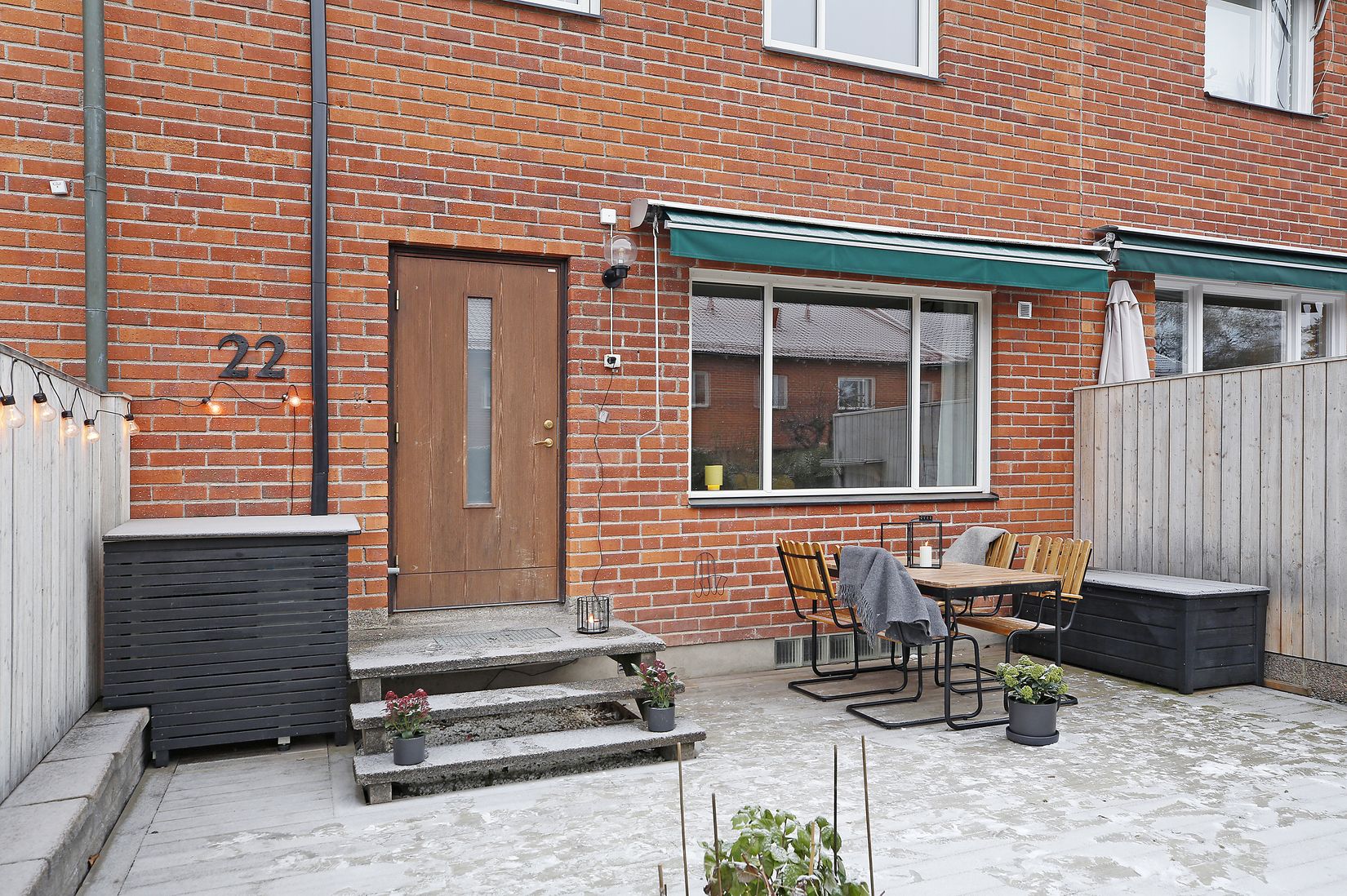 Radhus, Edsbäcksvägen 22, Sollentuna