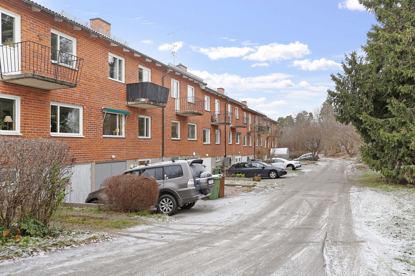 Radhus, Edsbäcksvägen 22, Sollentuna