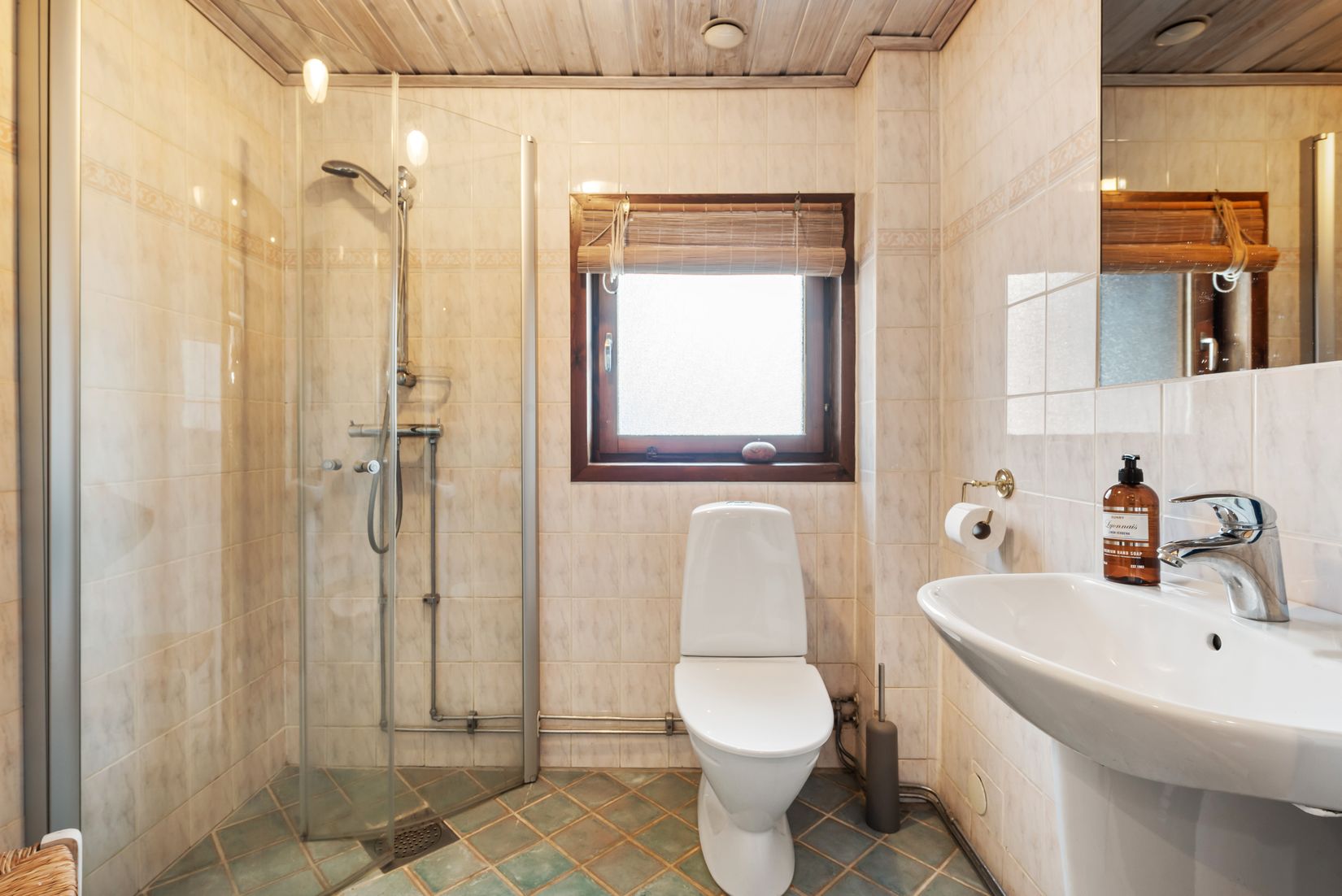 Villa, Yxgränd 15, Täby