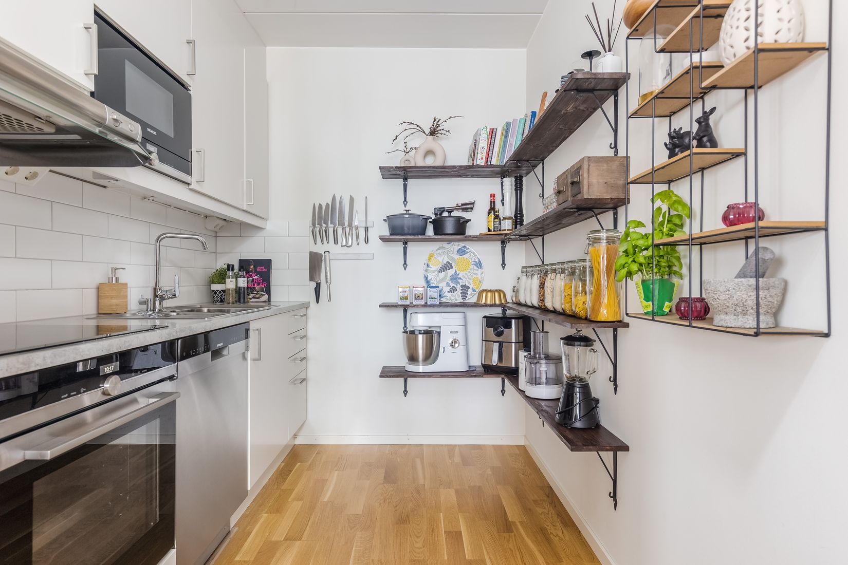 Bostadsrätt, Kansligränd 2, Kvarnbergsplan, Huddinge