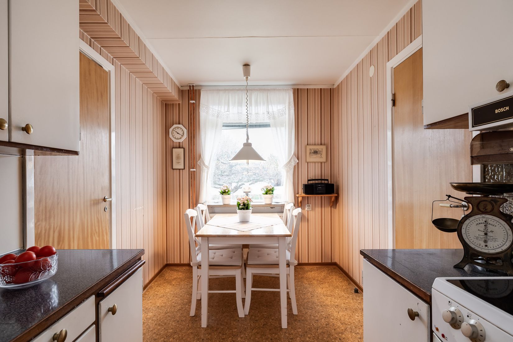 Villa, Radhus, Almgatan 25, Almby, Örebro