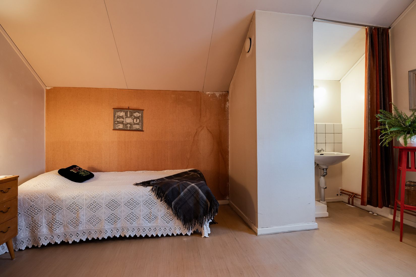 Villa, Radhus, Almgatan 25, Almby, Örebro