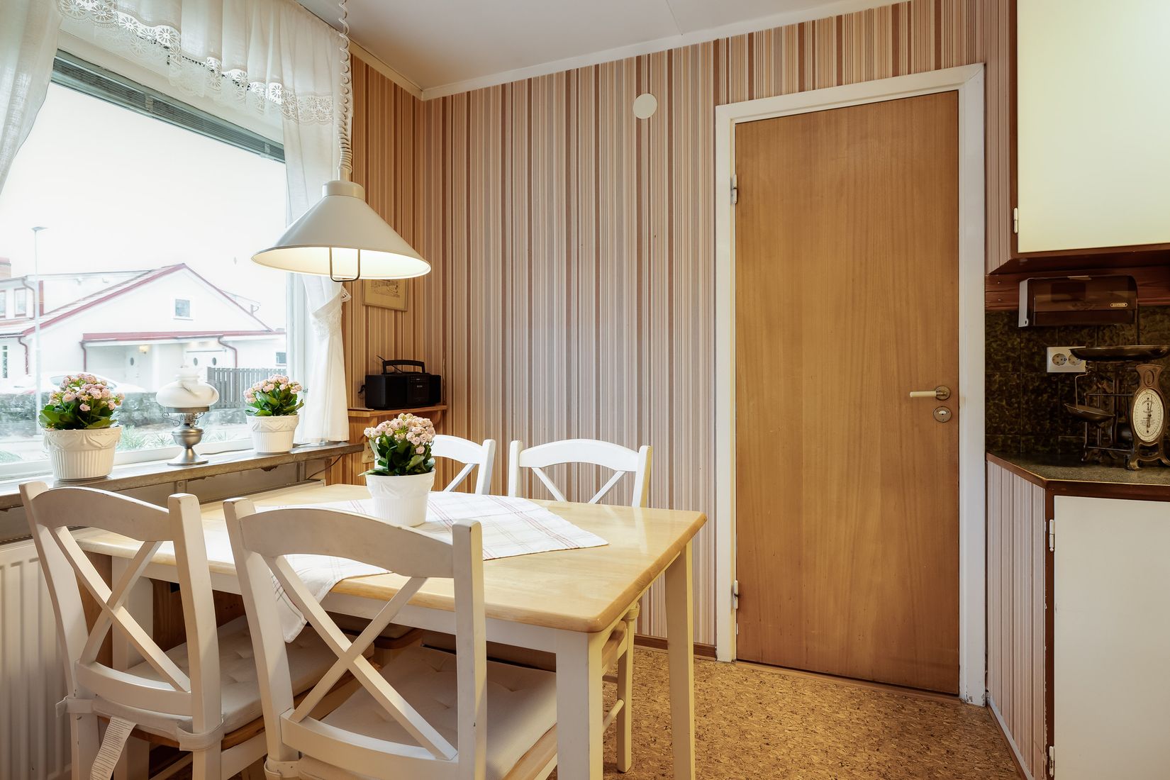 Villa, Radhus, Almgatan 25, Almby, Örebro