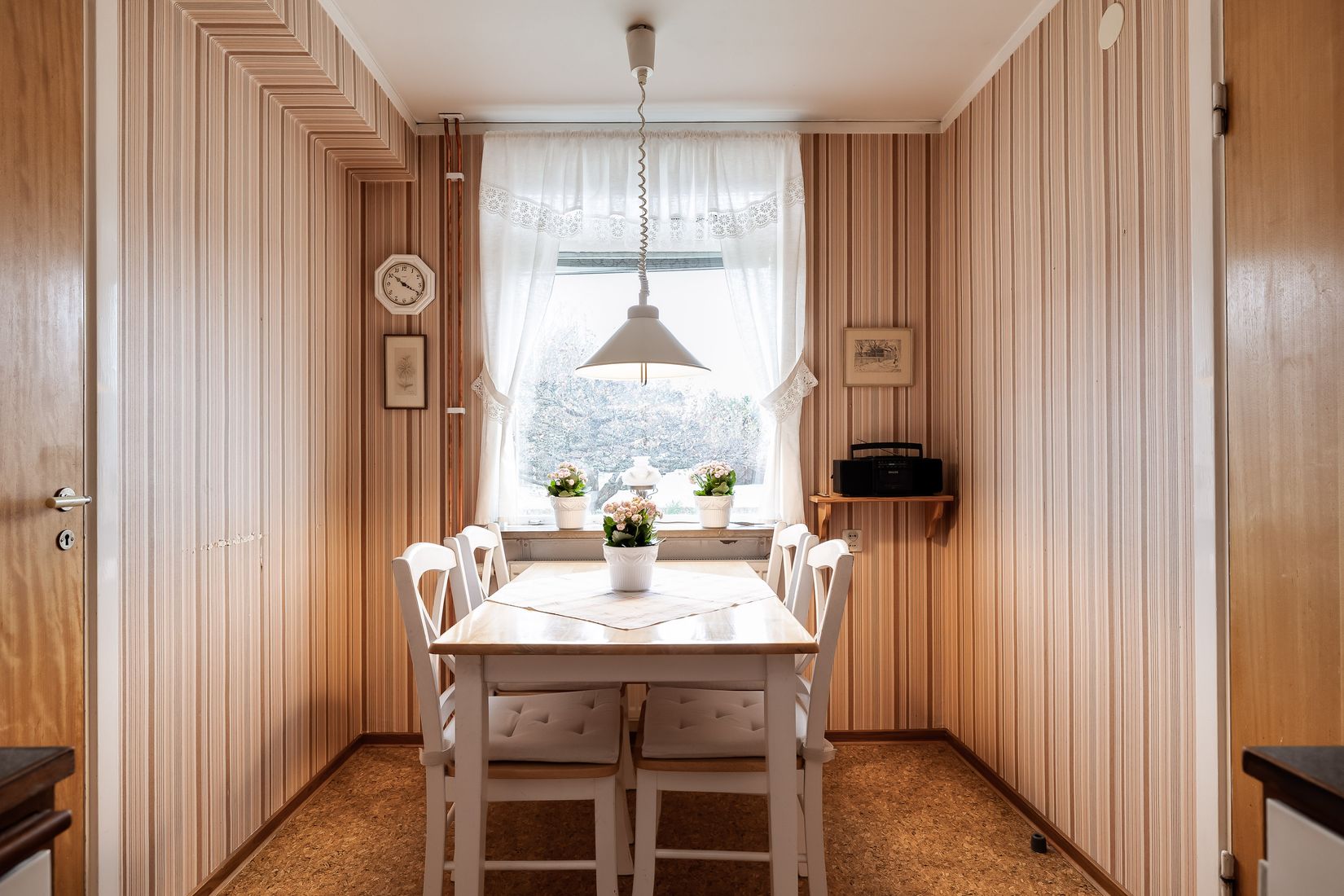 Villa, Radhus, Almgatan 25, Almby, Örebro