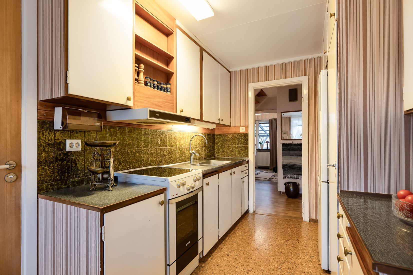 Villa, Radhus, Almgatan 25, Almby, Örebro