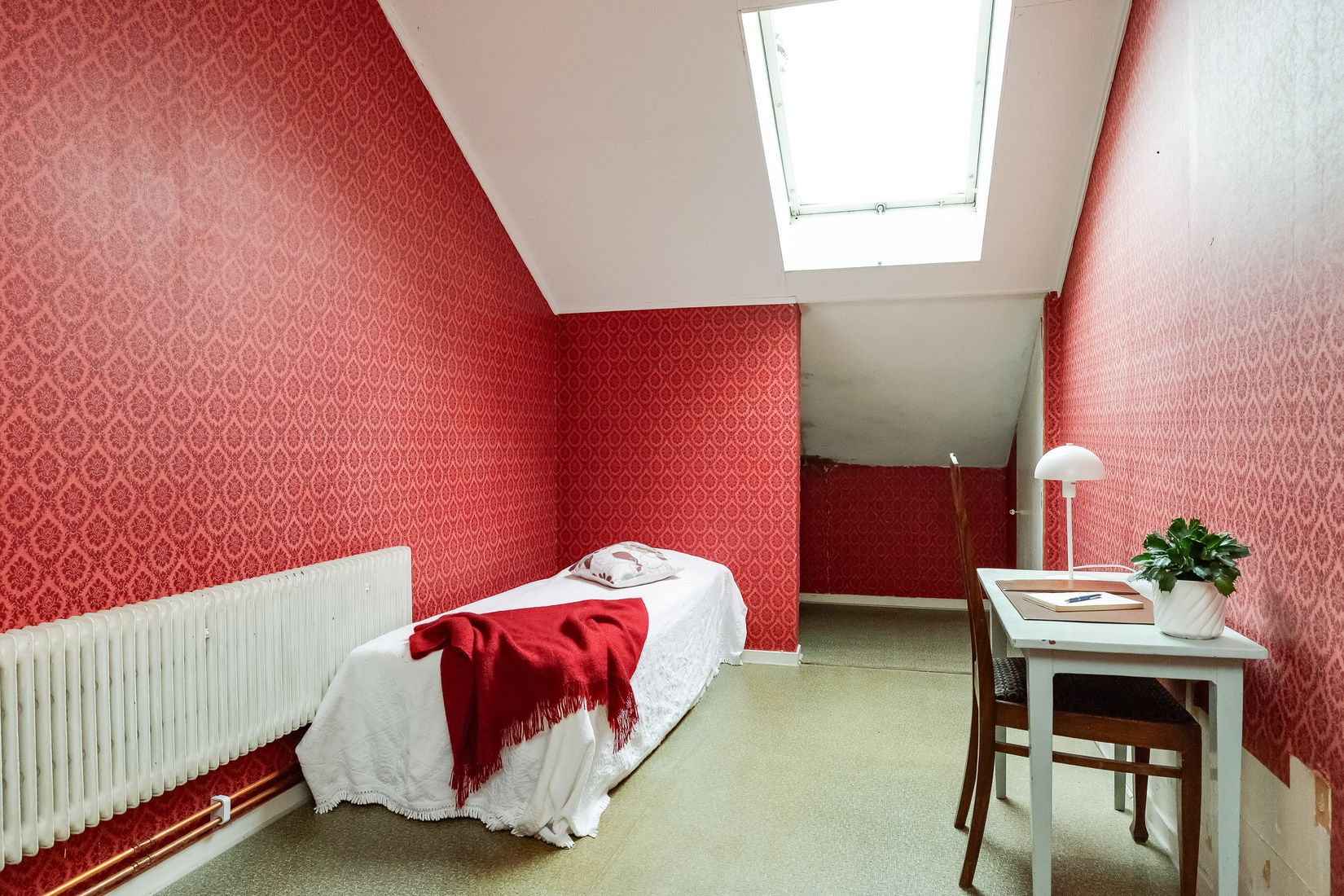 Villa, Radhus, Almgatan 25, Almby, Örebro