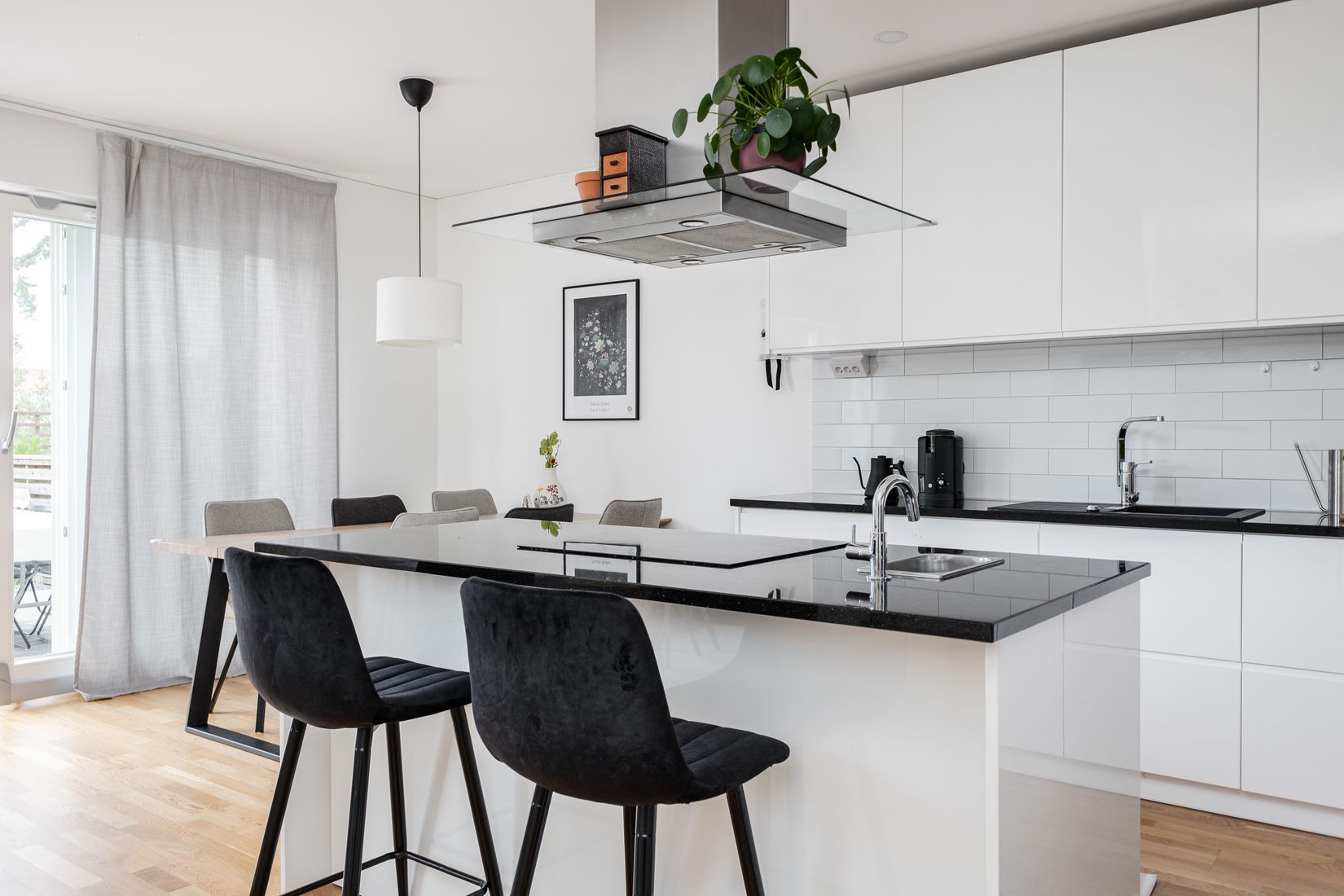 Bostadsrätt, Radhus, Klippervägen 1B - AVGIFTSFRITT I 3 MÅNADER, Bredsand, Enköping