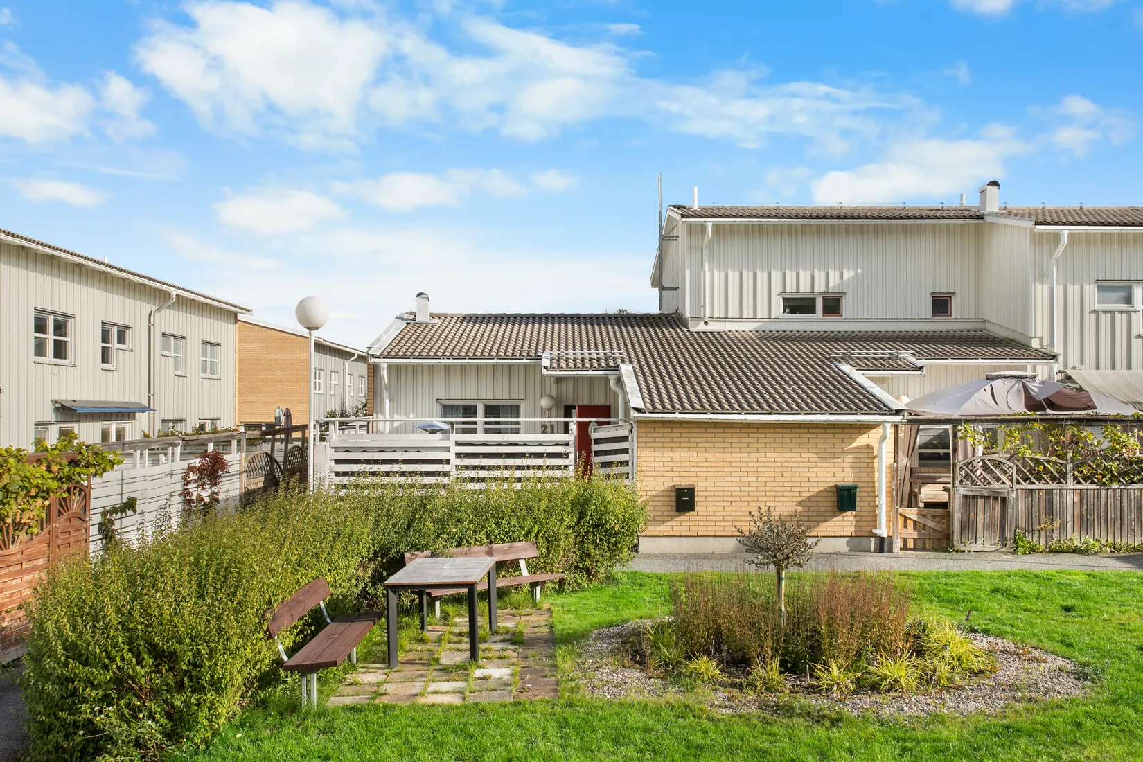 Bostadsrätt, Radhus, Lantgårdsvägen 21, Viby, Sollentuna