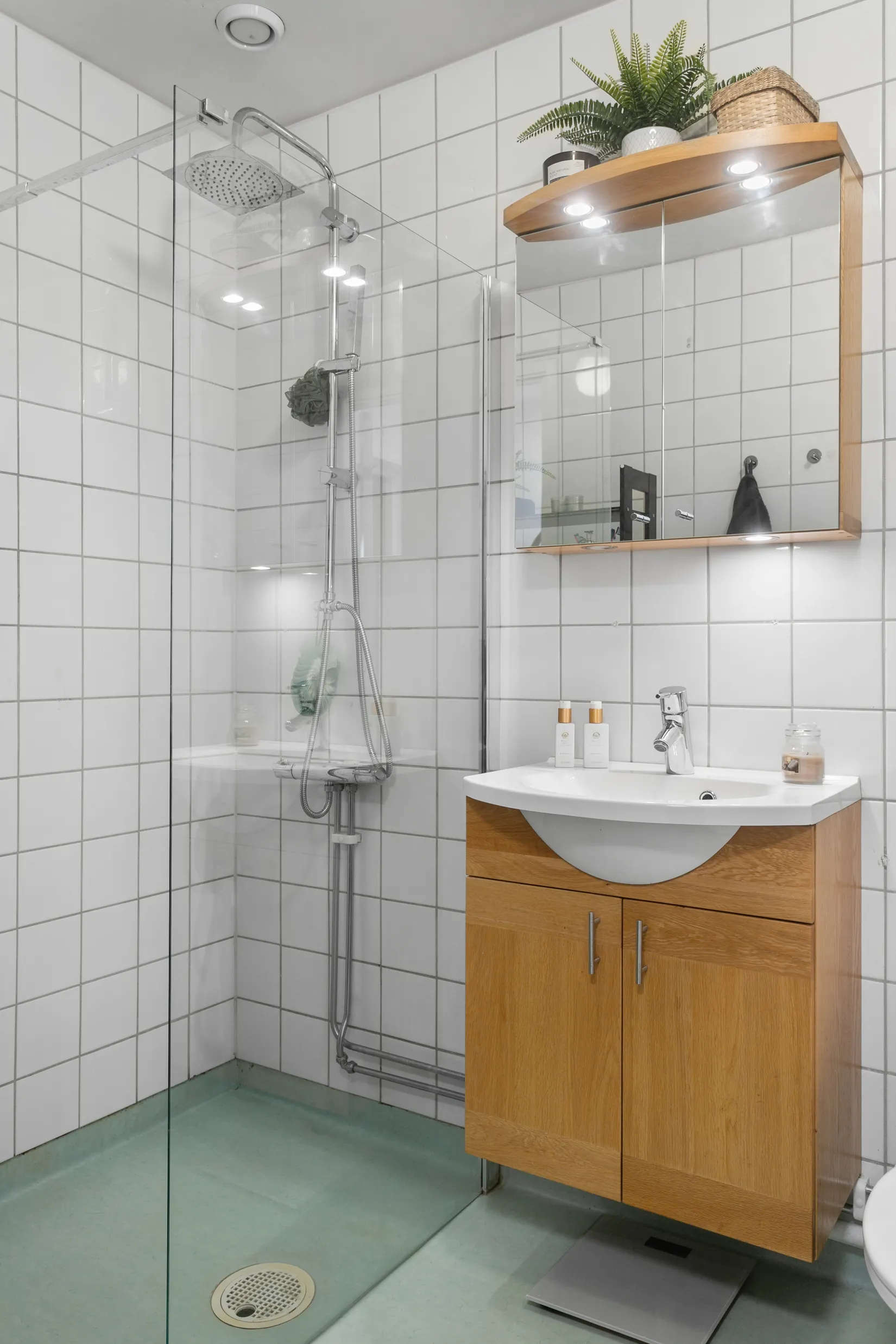 Bostadsrätt, Radhus, Lantgårdsvägen 21, Viby, Sollentuna