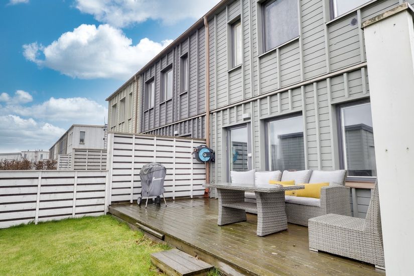 Radhus, Lagaskiftesvägen 35, Ale