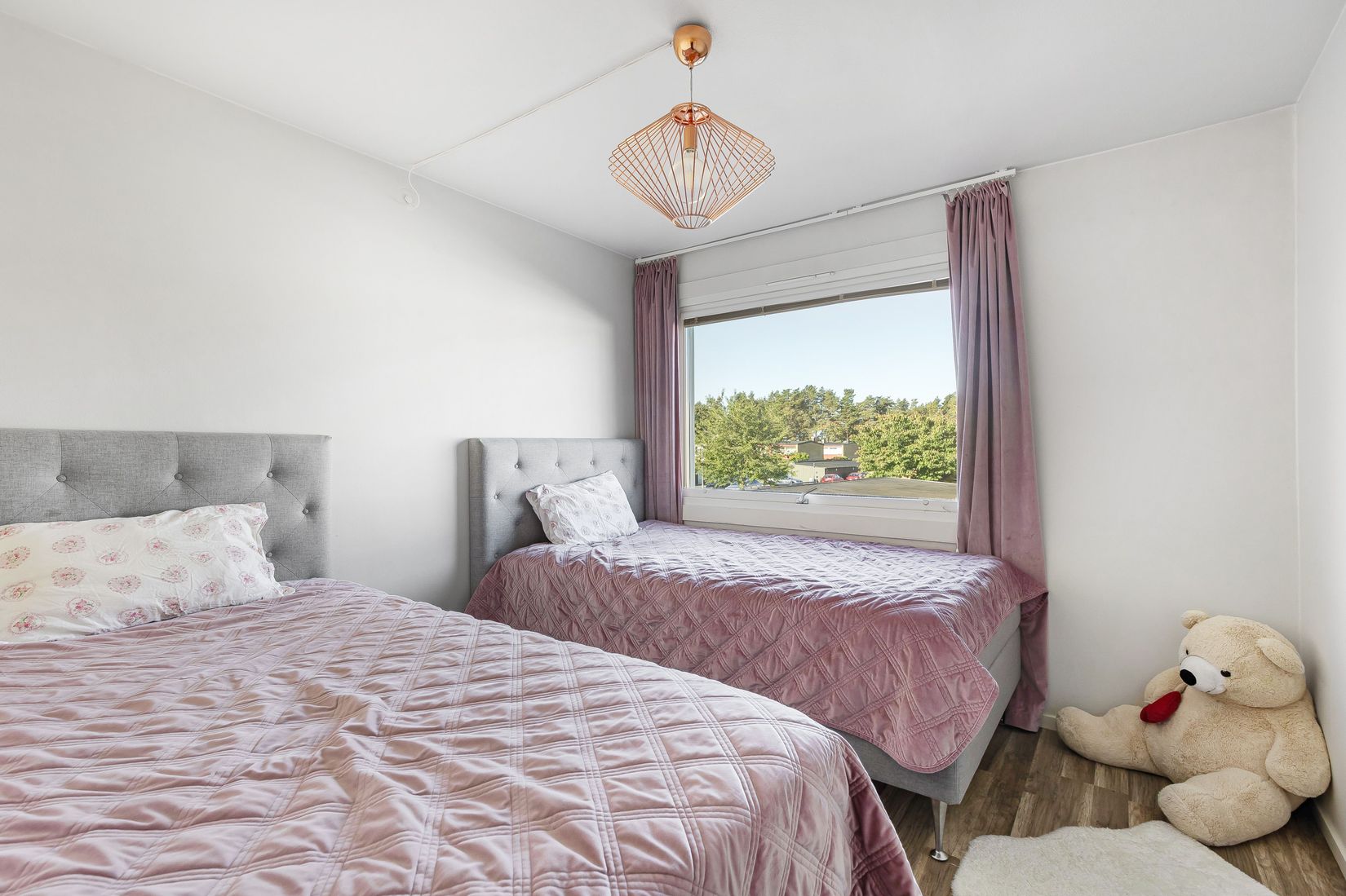 Radhus, Trumpetvägen 150, Eskilstuna