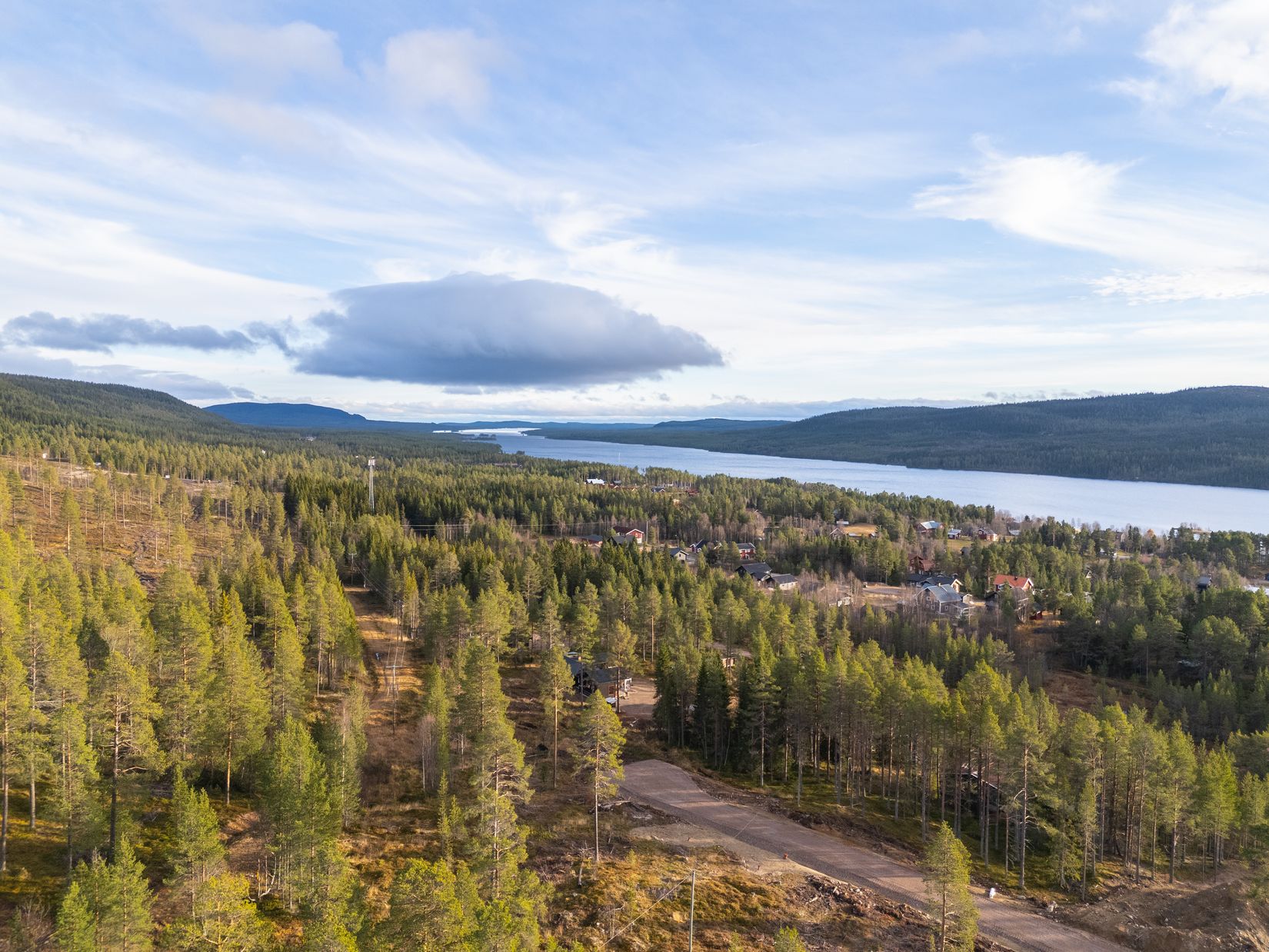 Tomt, Lillfot Jöns väg 5, Härjedalen
