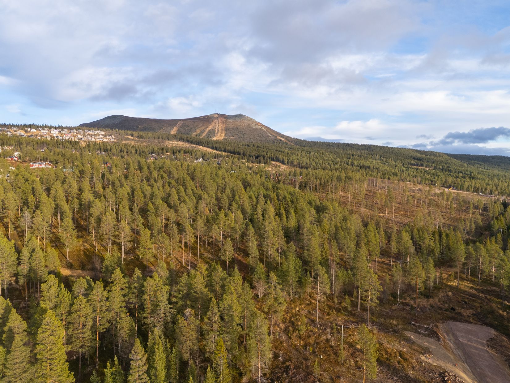 Tomt, Lillfot Jöns väg 5, Härjedalen