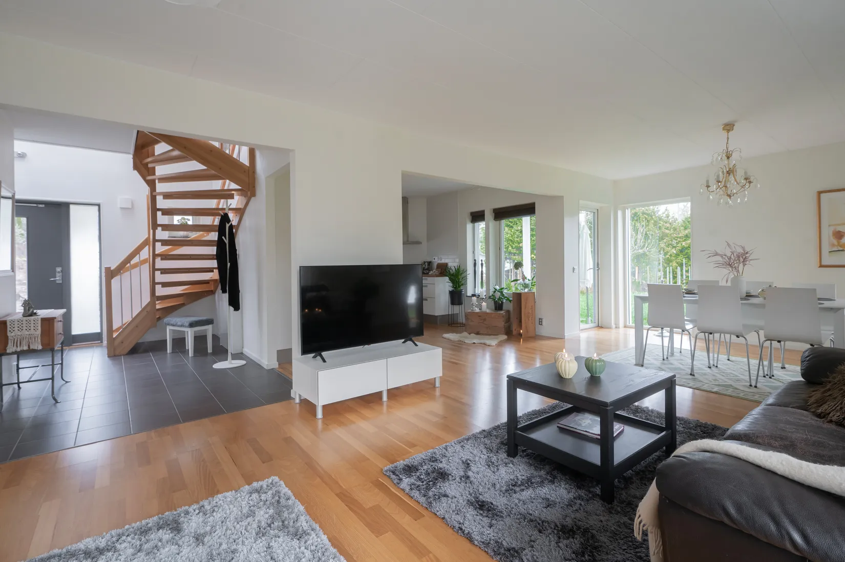Villa, Mellantorpsvägen 1, Gladö Kvarn, Huddinge