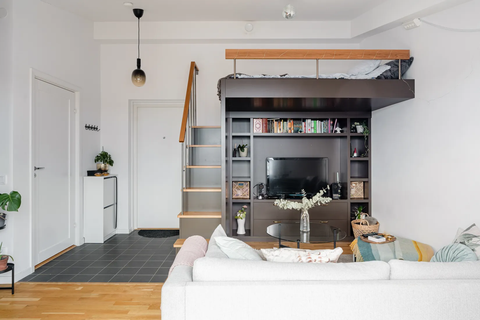 Bostadsrätt, BIBLIOTEKSGÅNGEN 2 VÅN 8/8, Täby centrum, Täby